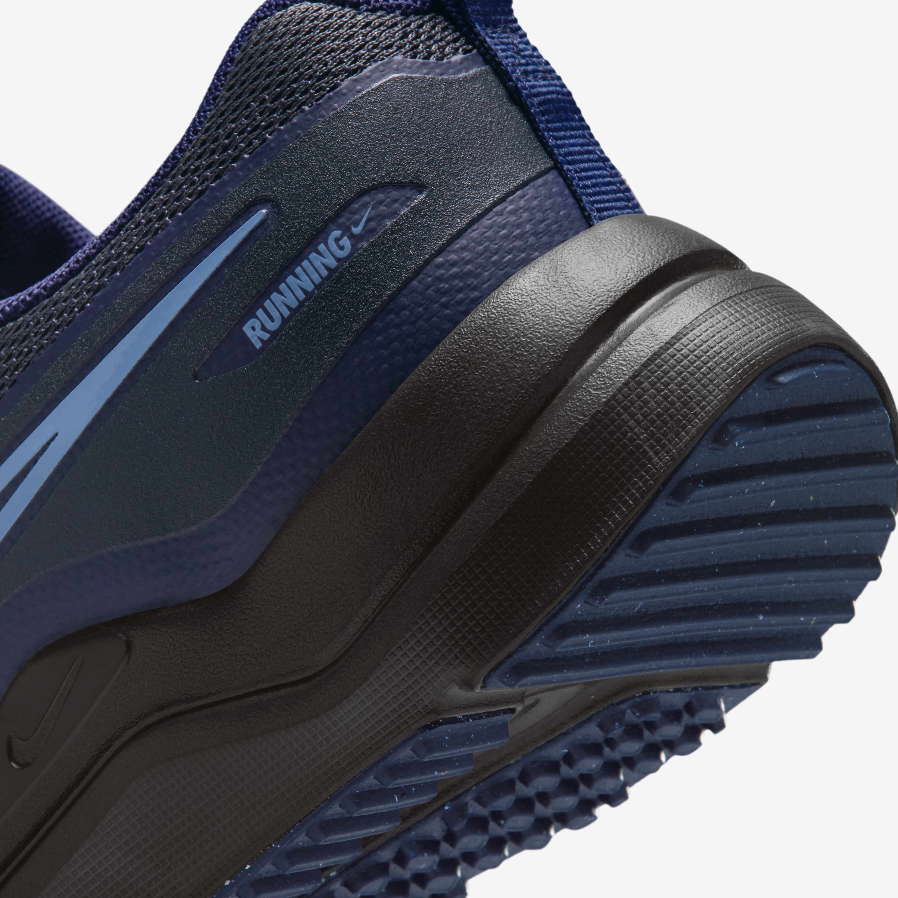 Nike Cosmic Runner image number 7