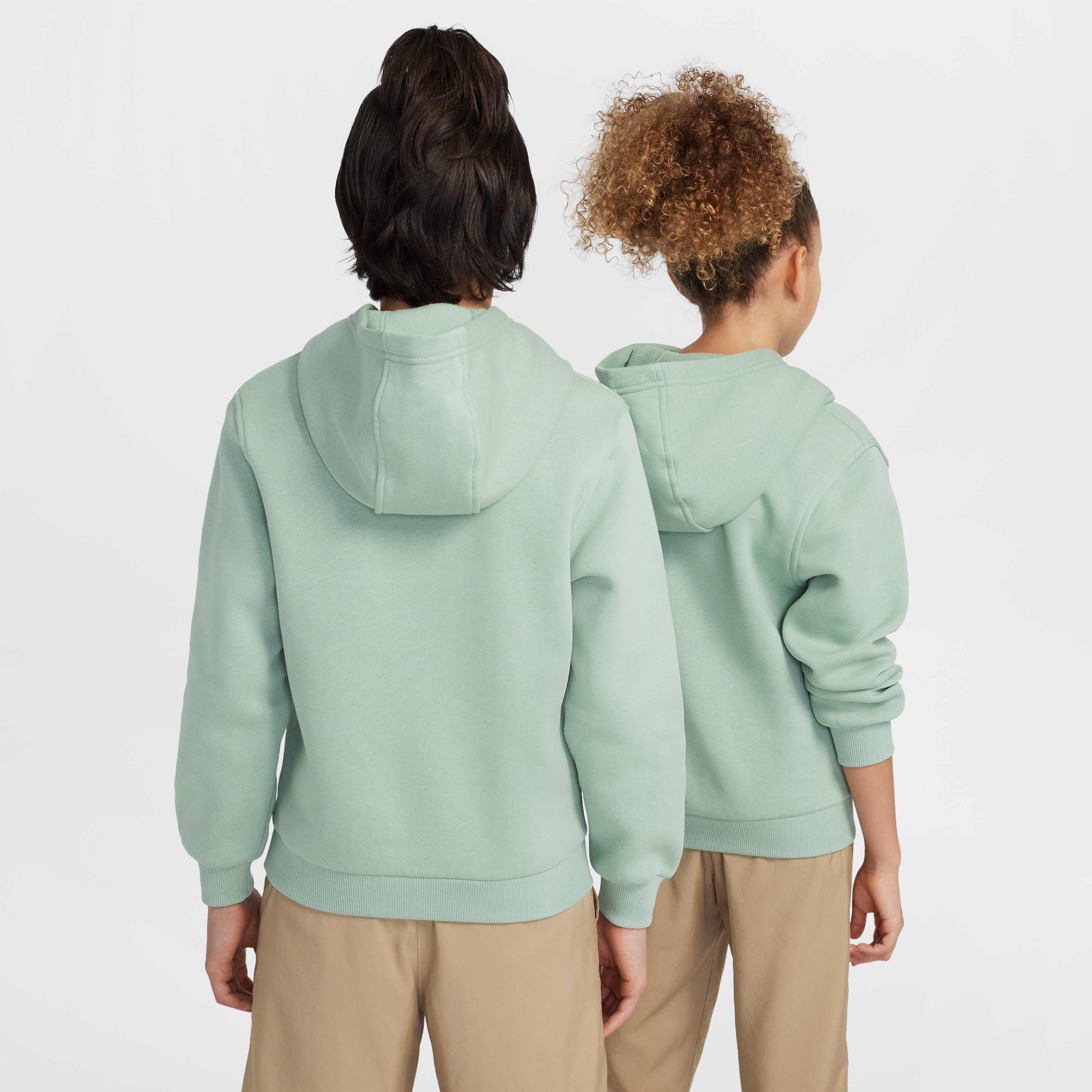 نايكي سبورتسوير كلوب فليس image number 1