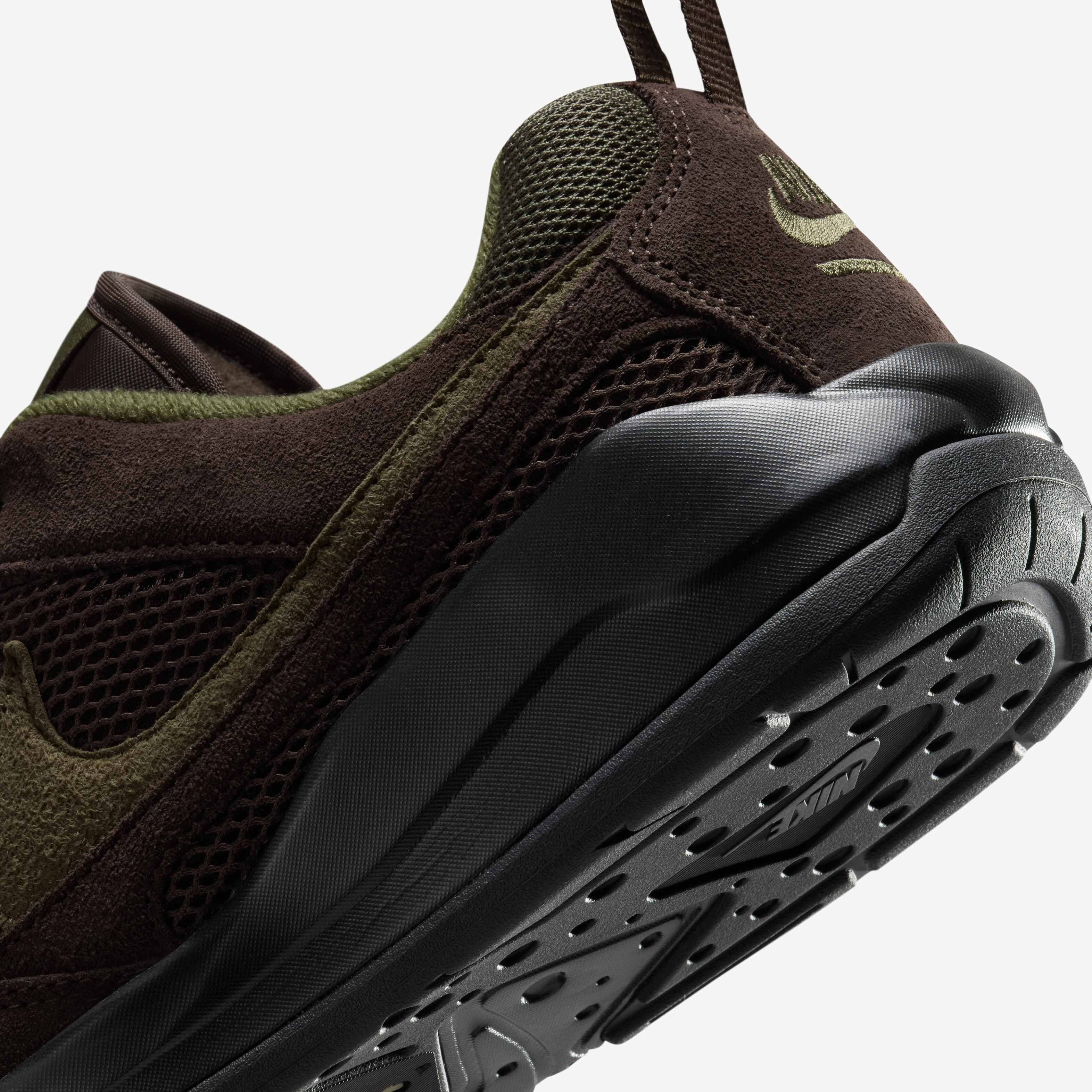 Jordan CMFT Era image number 7