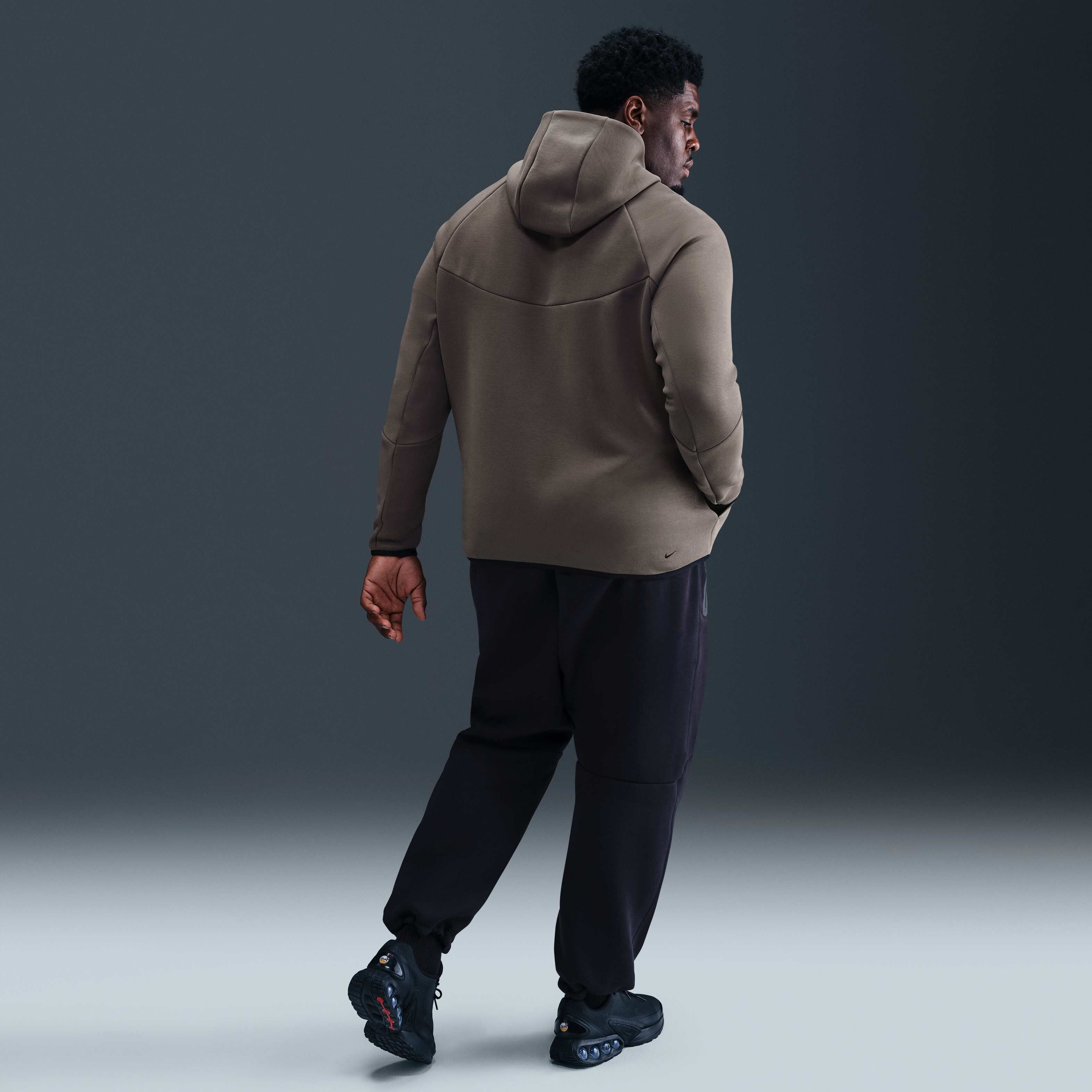 نايكي تك image number 9