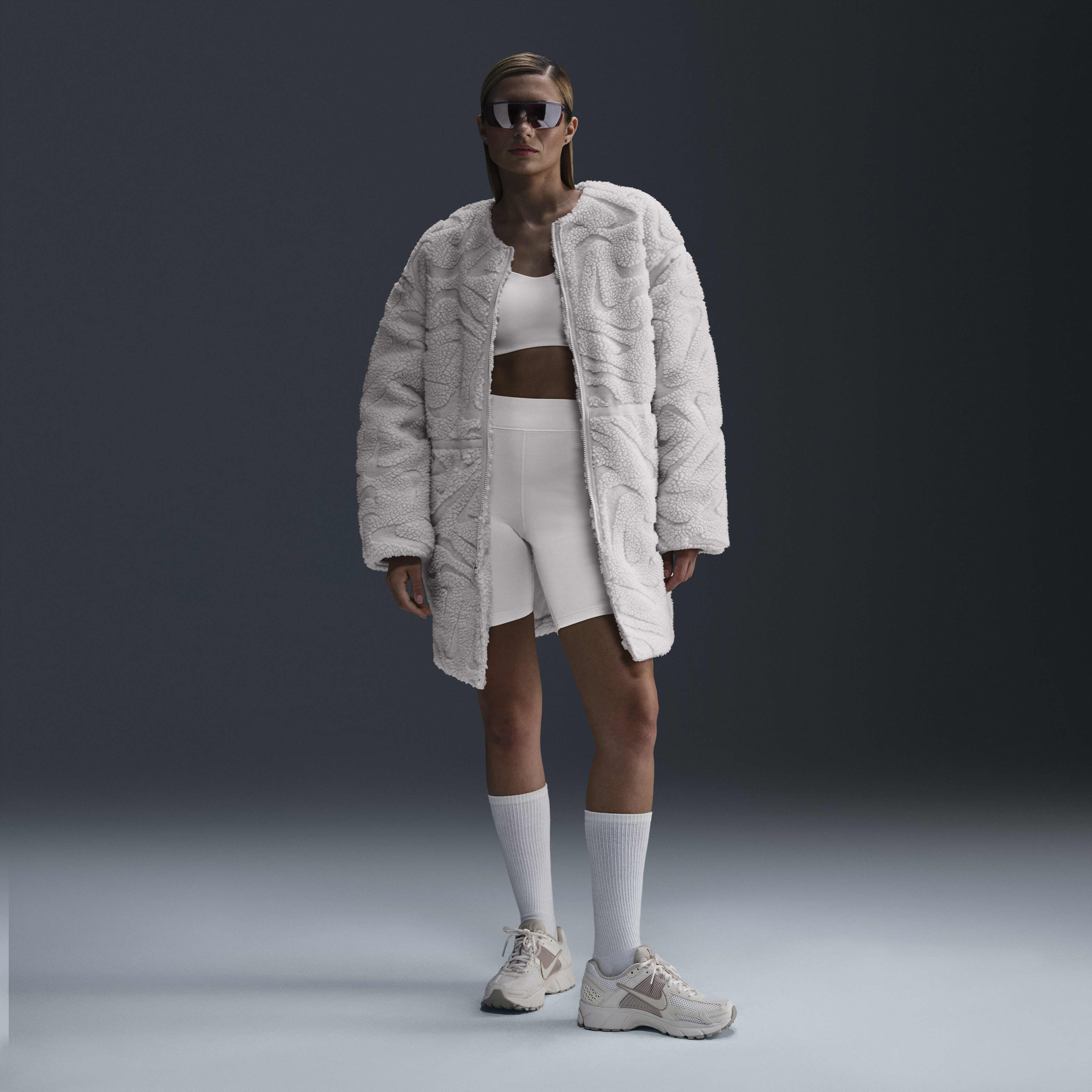 نايكي سبورتسوير image number 3