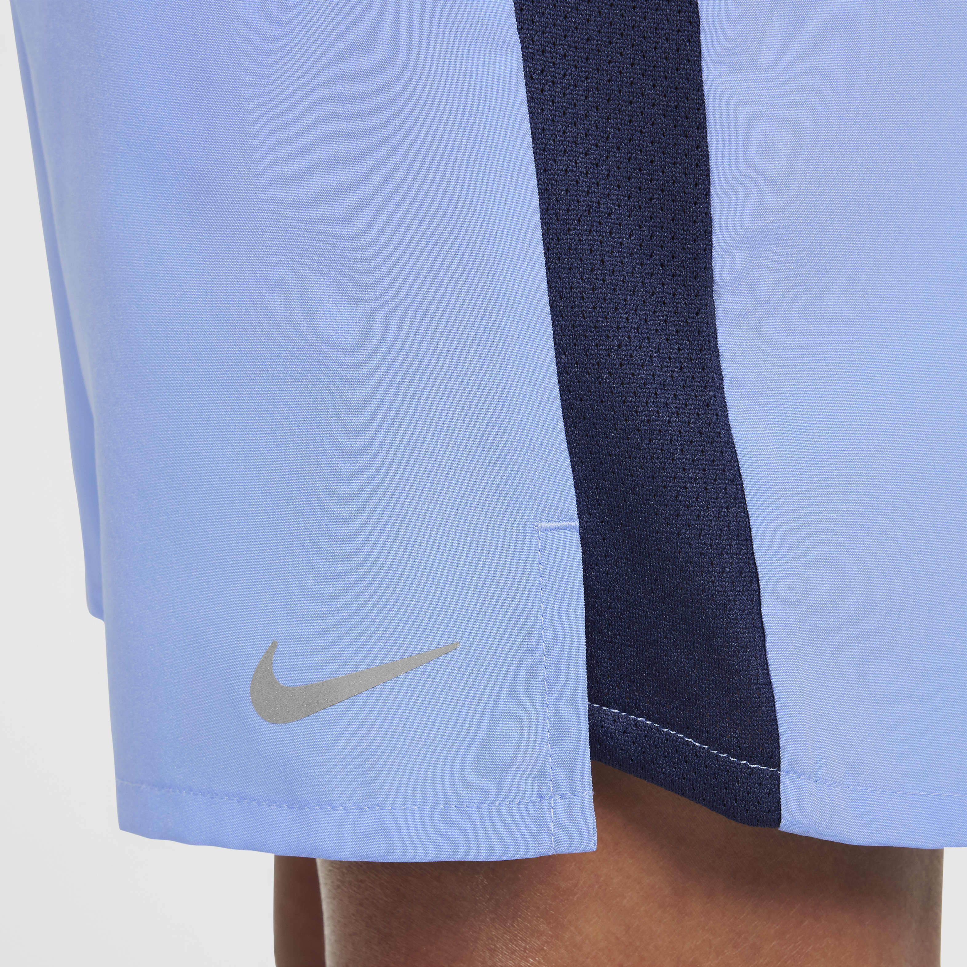 Nike Dri-FIT Challenger image number 5