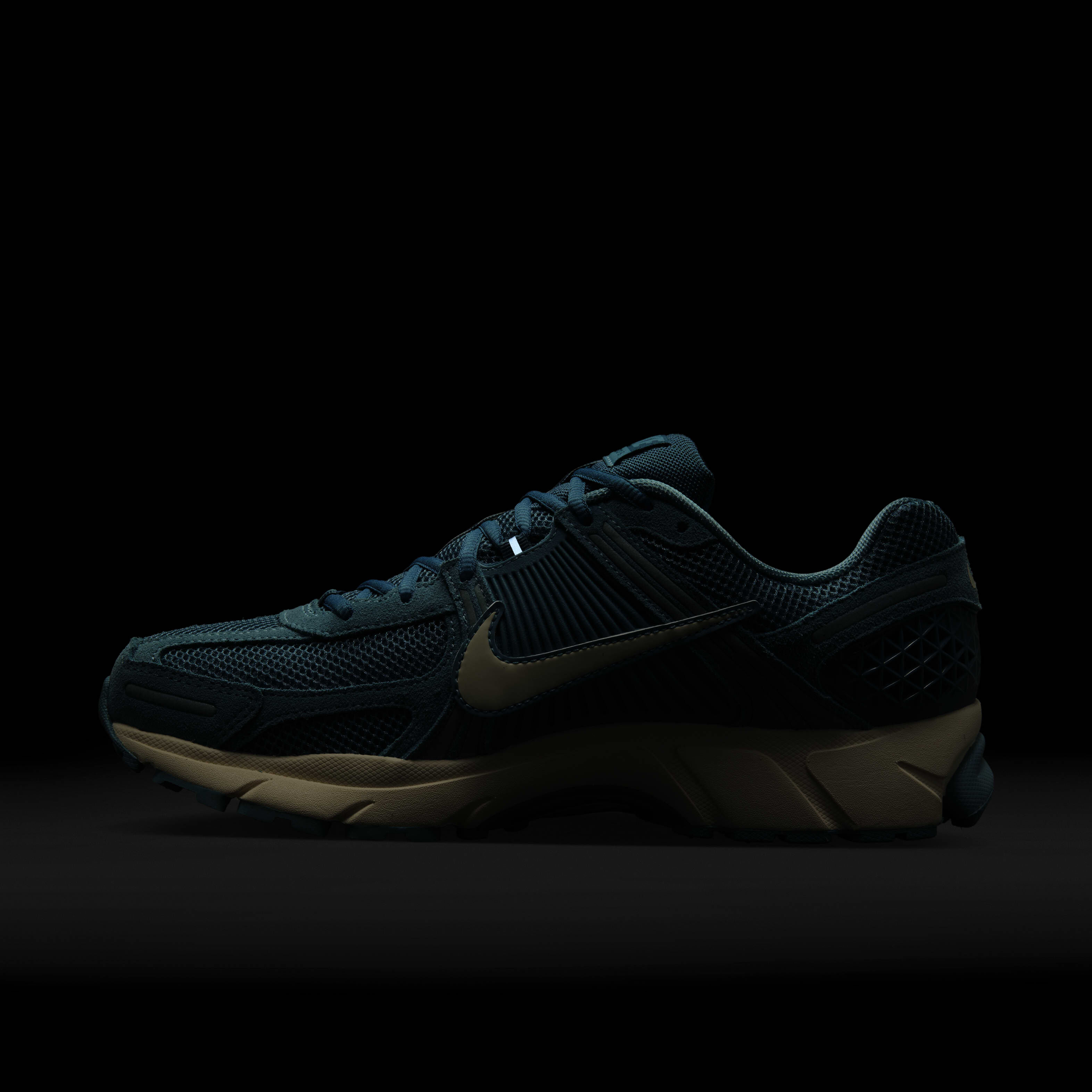 Nike Zoom Vomero 5 image number 11