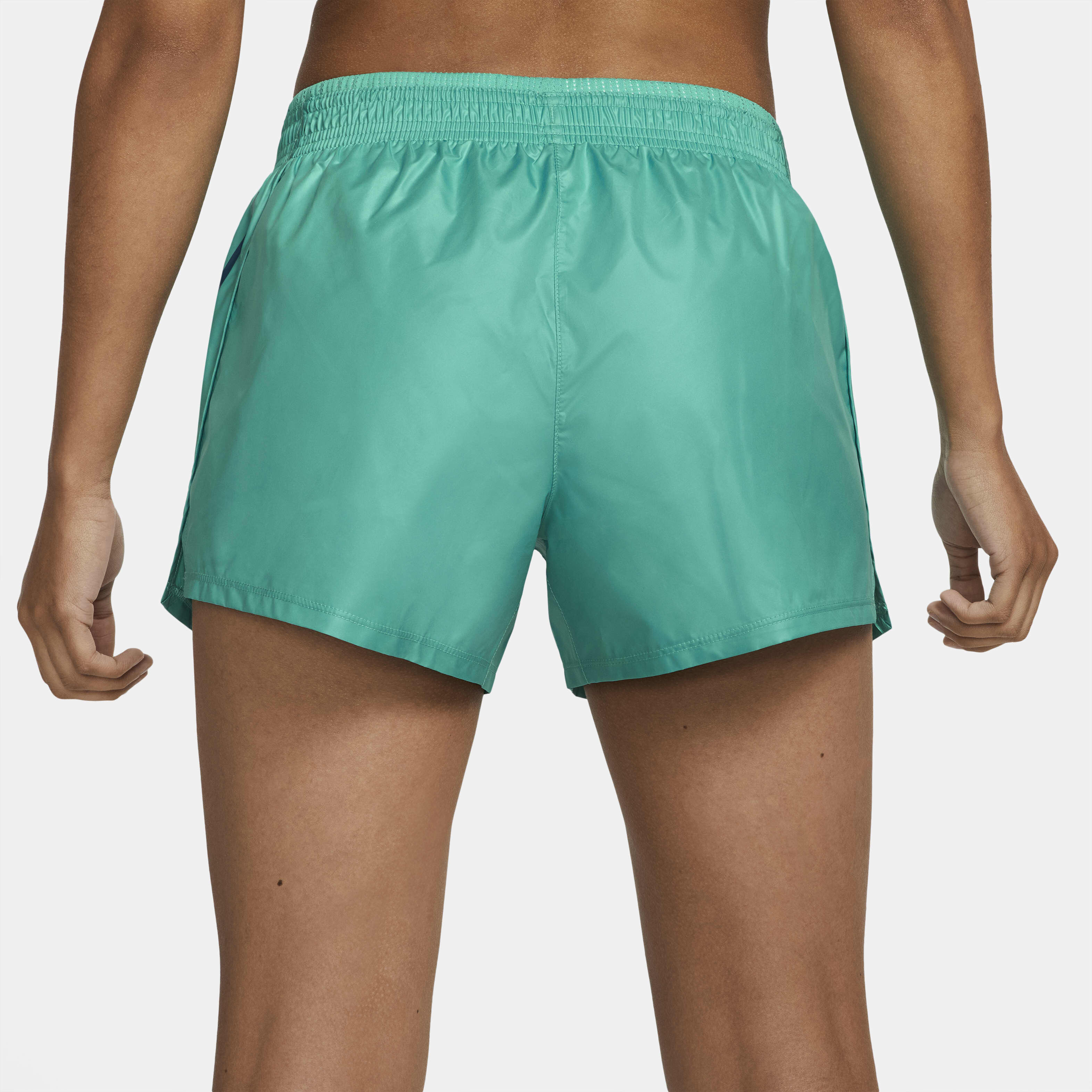 Nike Dri-FIT Swoosh Run image number 2