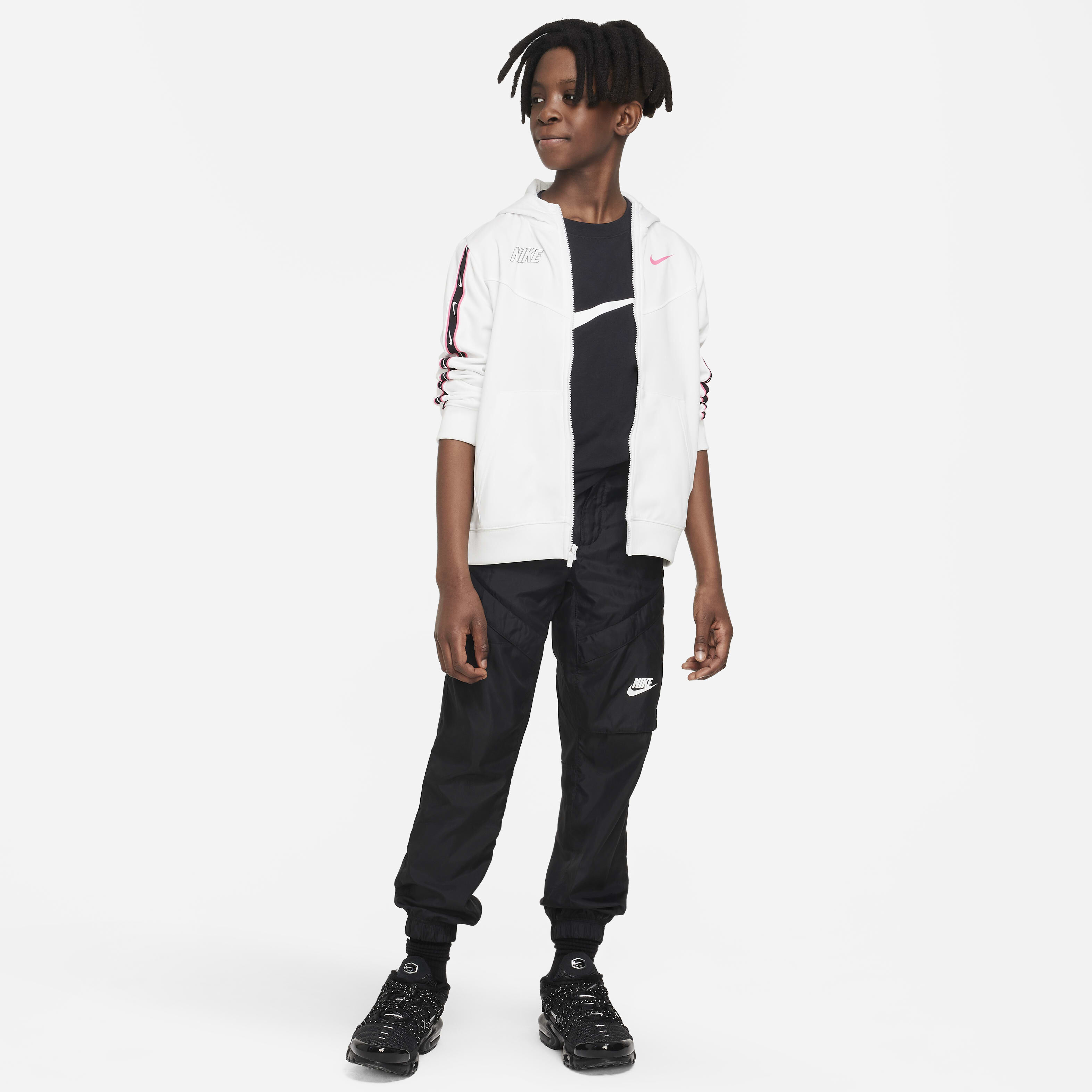 Nike Sportswear Repeat image number 5