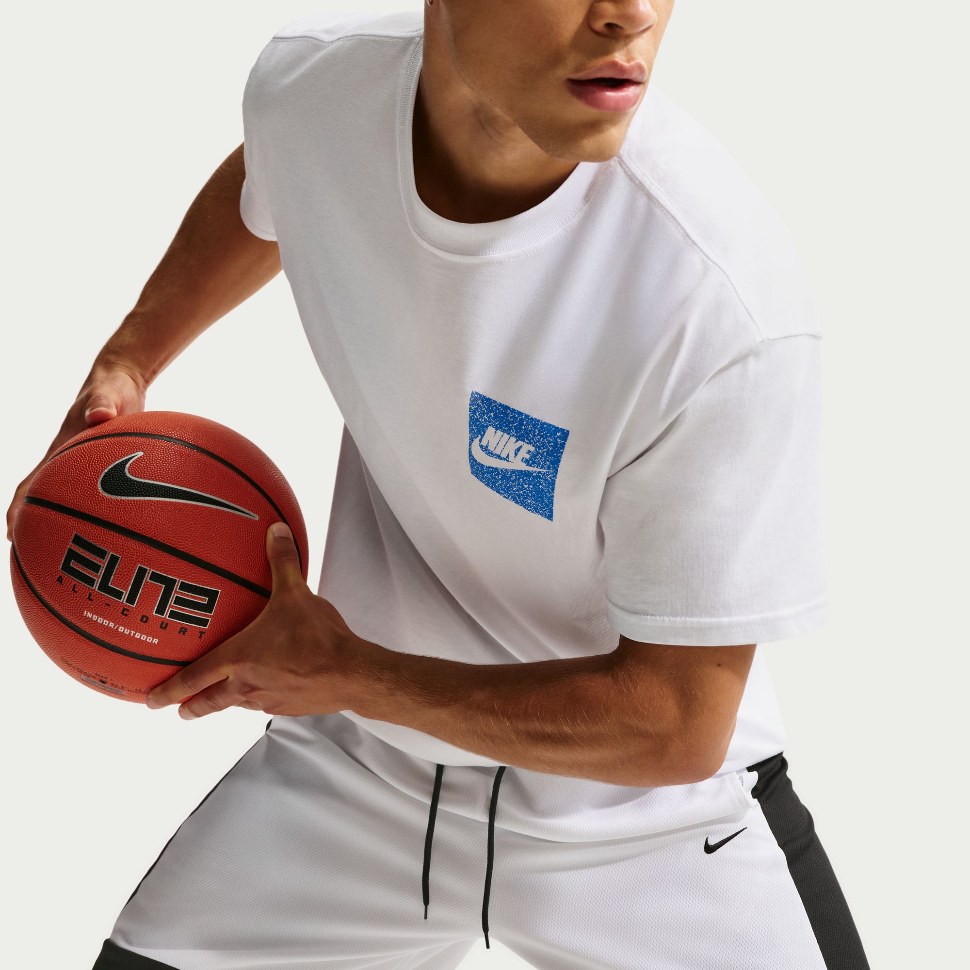 Nike image number 2