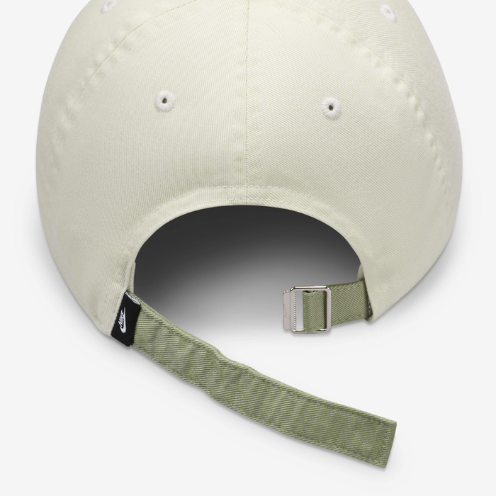 Nike Club image number 2 Nike Club image number 2