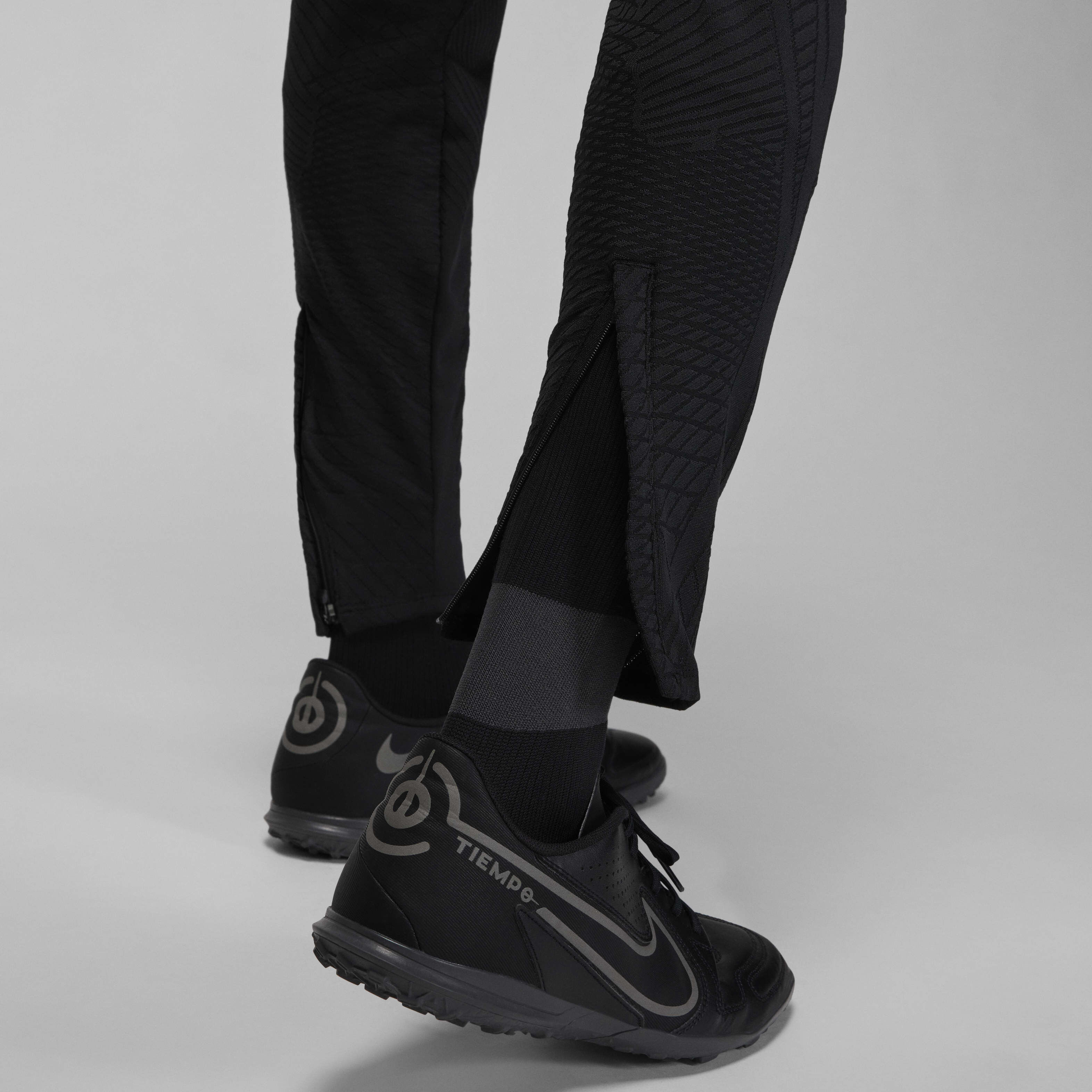 باريس سان جيرمان سترايك ايليت البديل image number 5