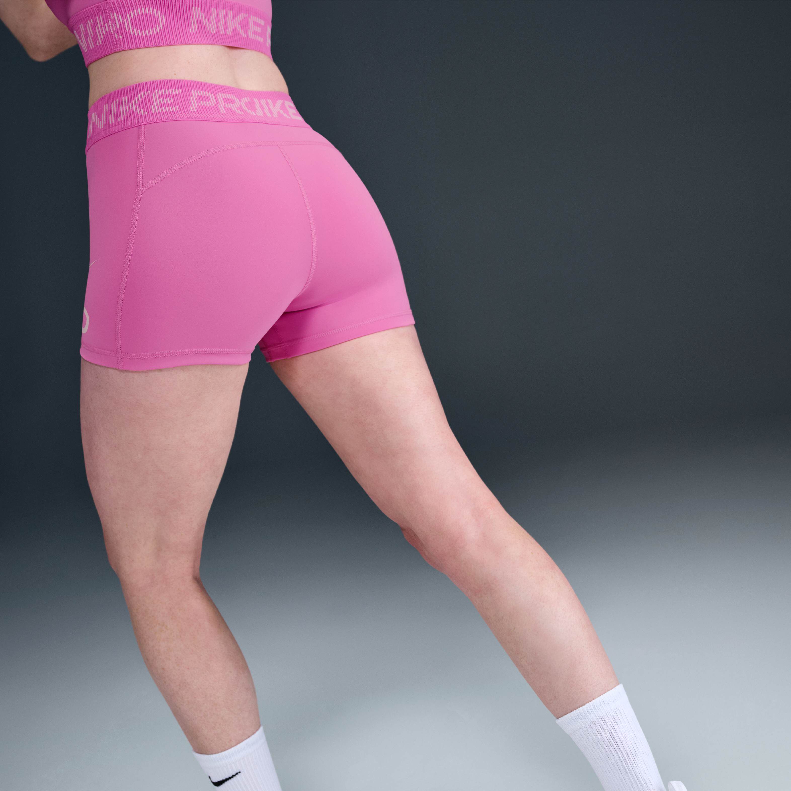 Nike Pro image number 2