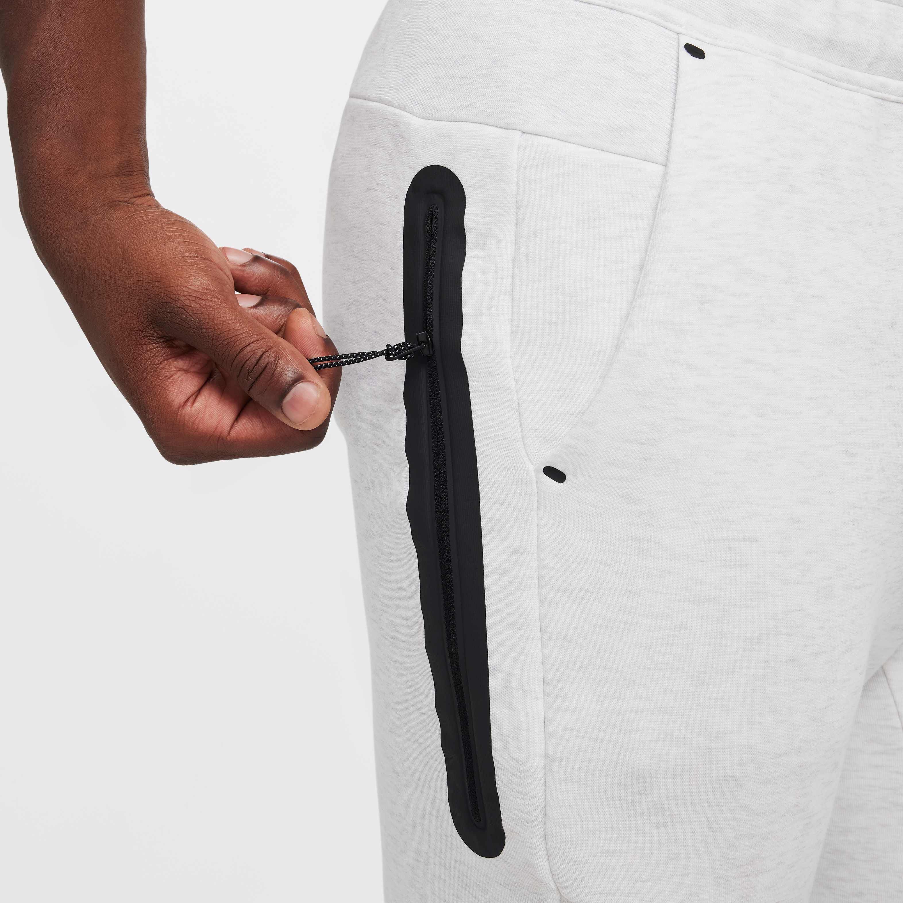 Nike Tech image number 4