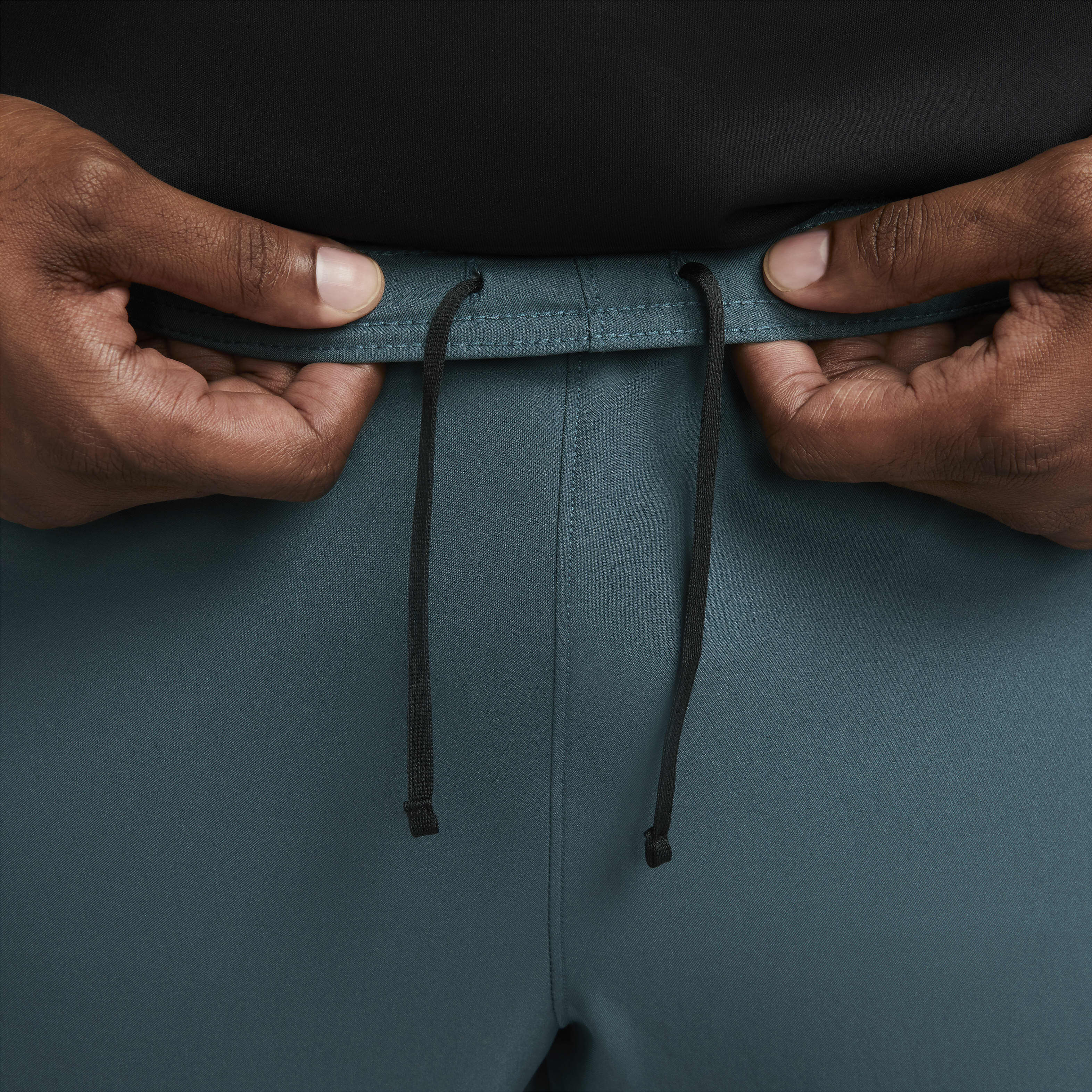 Nike Dri-FIT Challenger image number 13