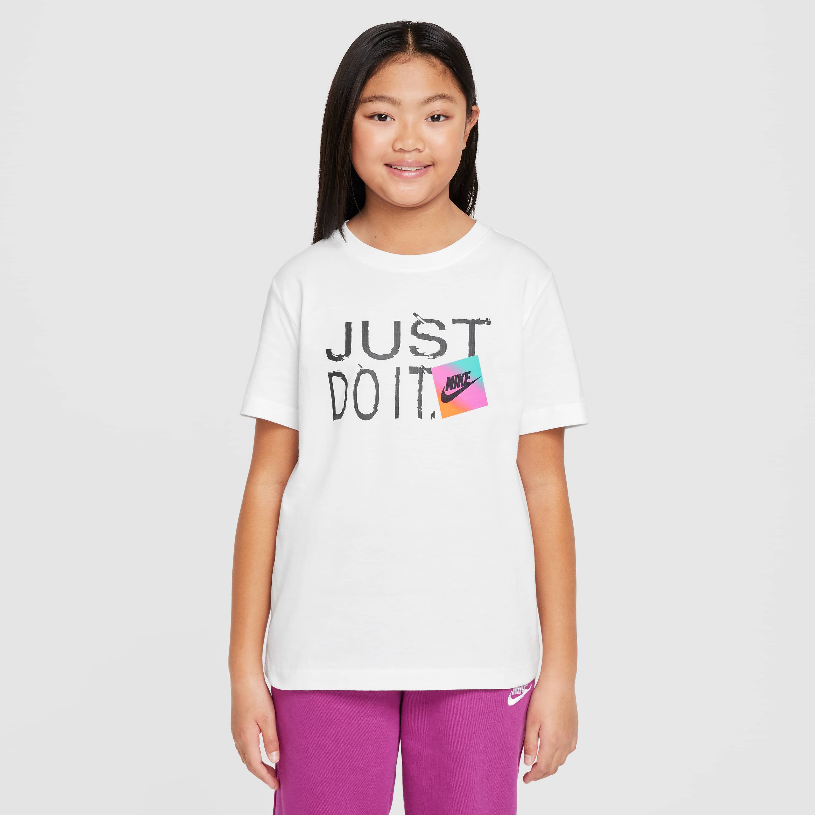 نايكي سبورتسوير image number 0