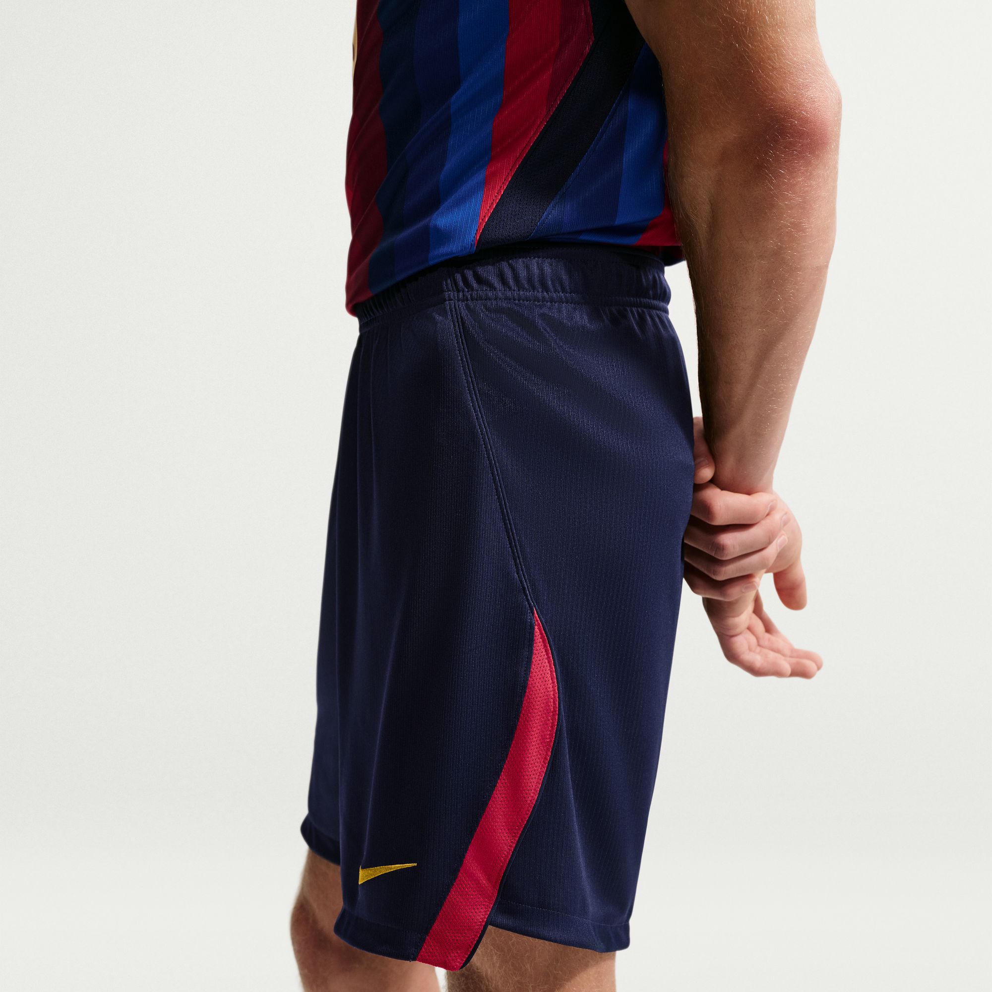 برشلونة الأساسي 27/2026 ستاديوم image number 3
