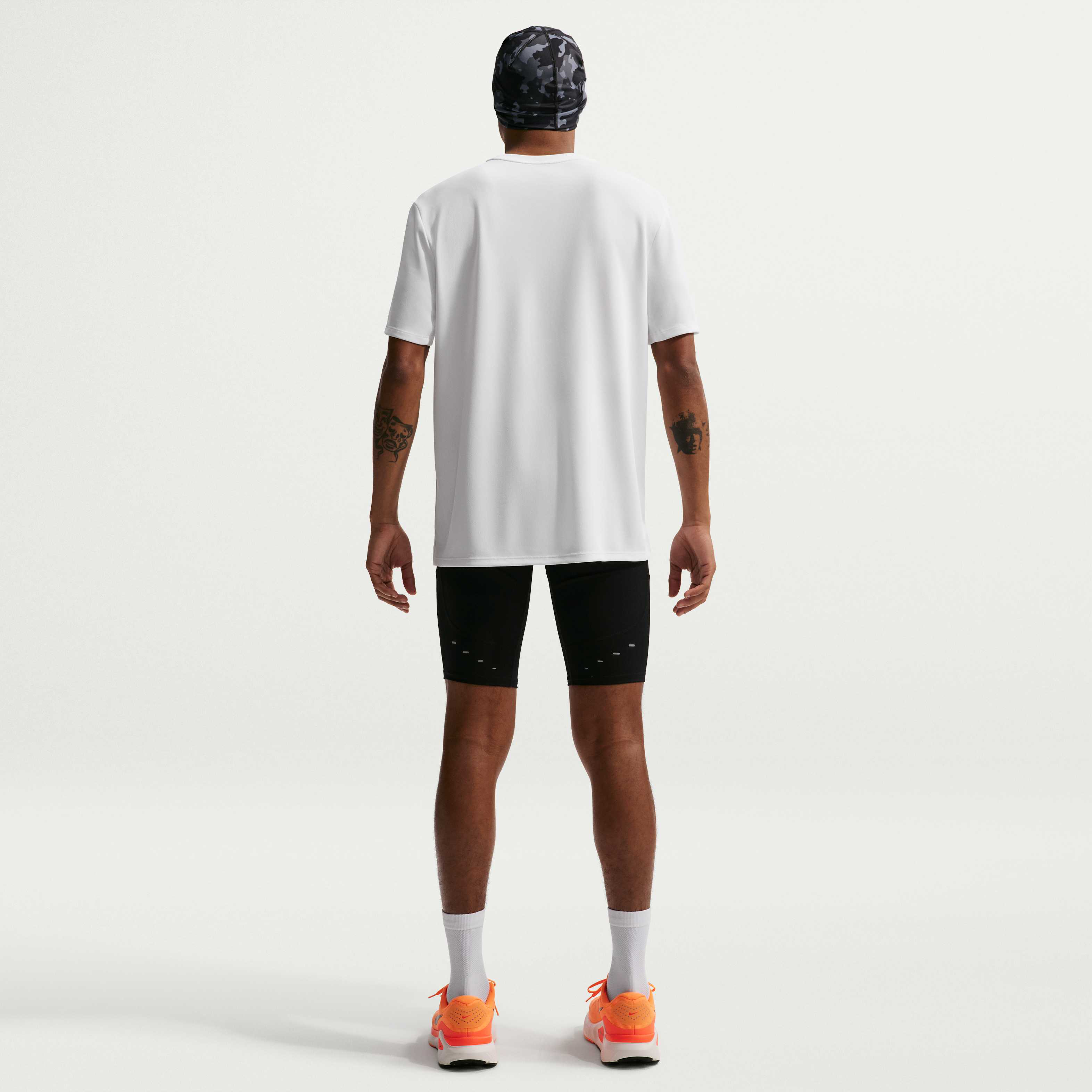 نايكي ميلر image number 4