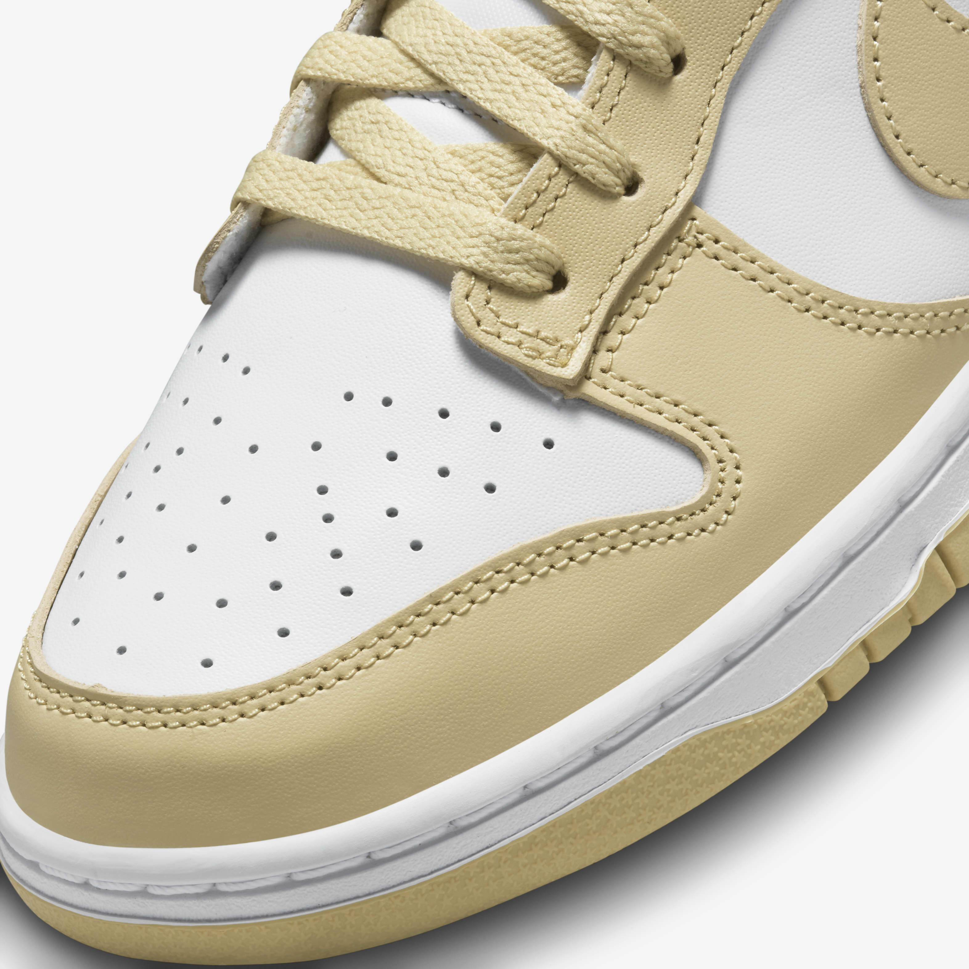 Dunk Low Retro Shoes image number 7