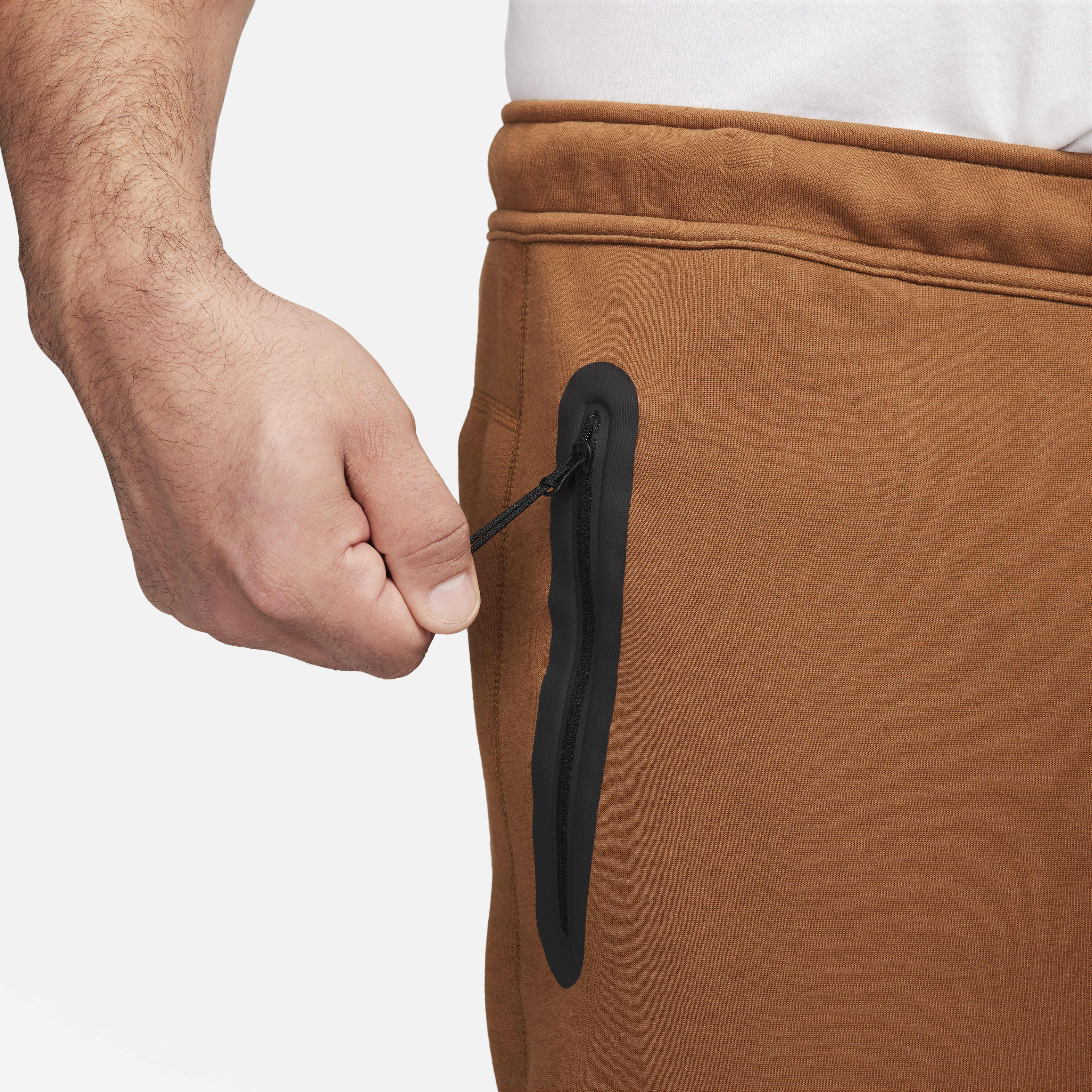 Nike Sportswear Tech Fleece image number 13