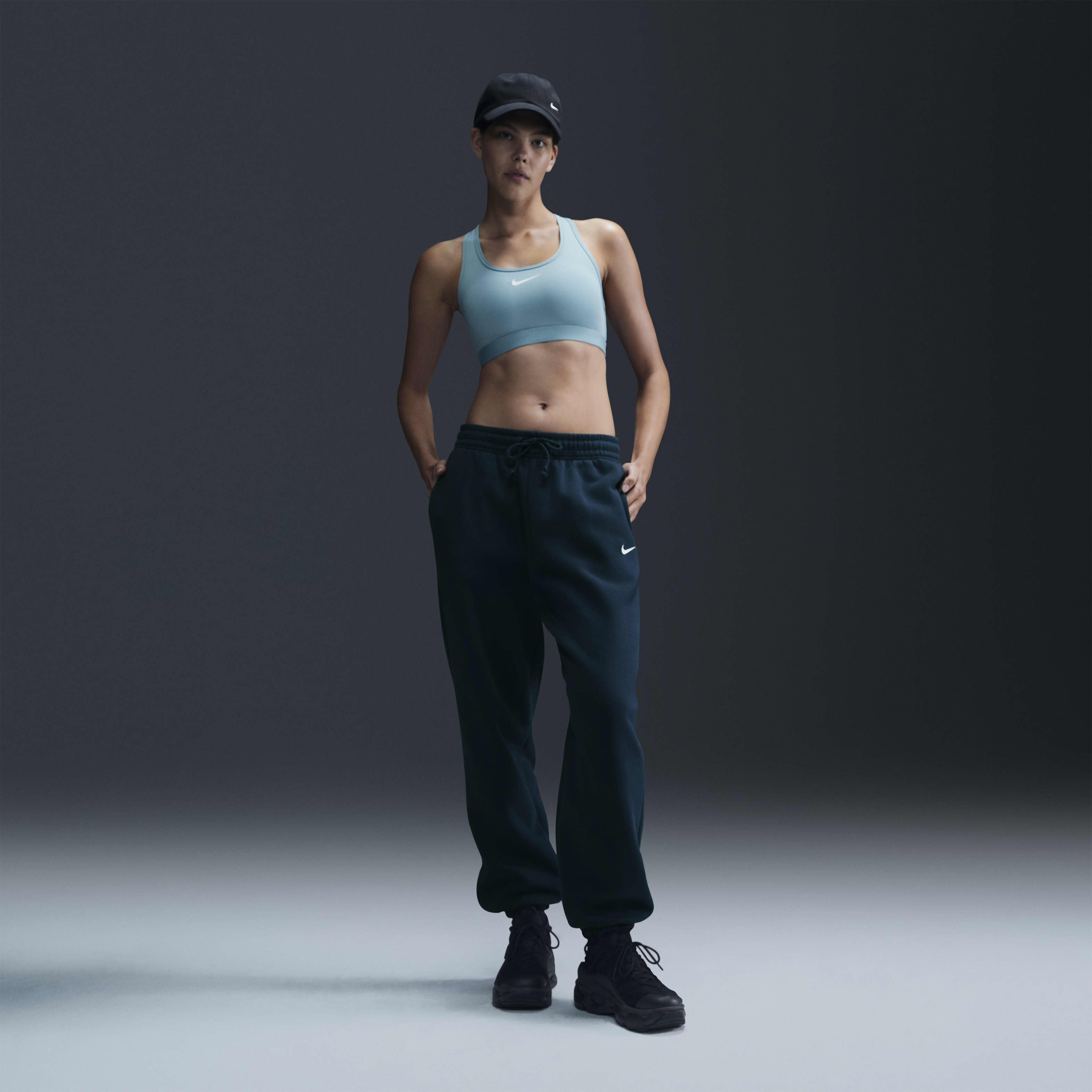 Nike Swoosh Medium-Support image number 3