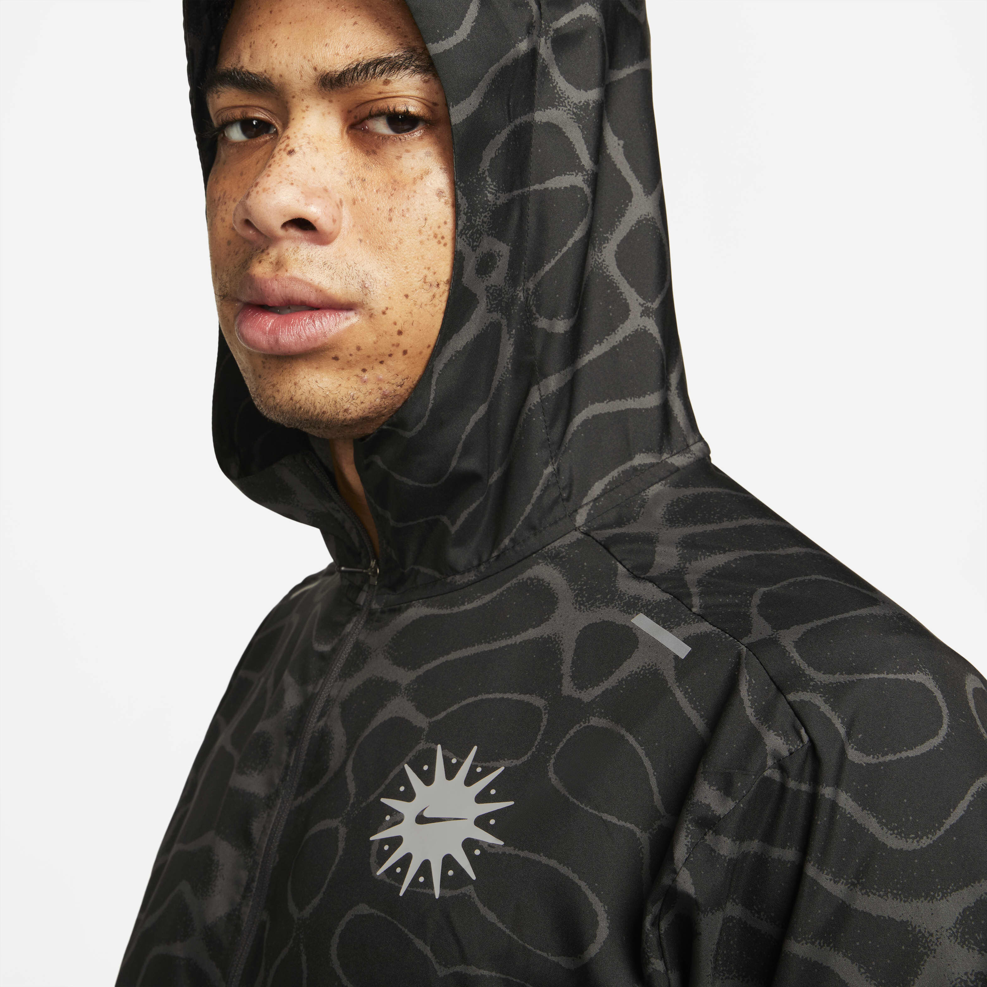 Nike Wild Run Windrunner image number 3