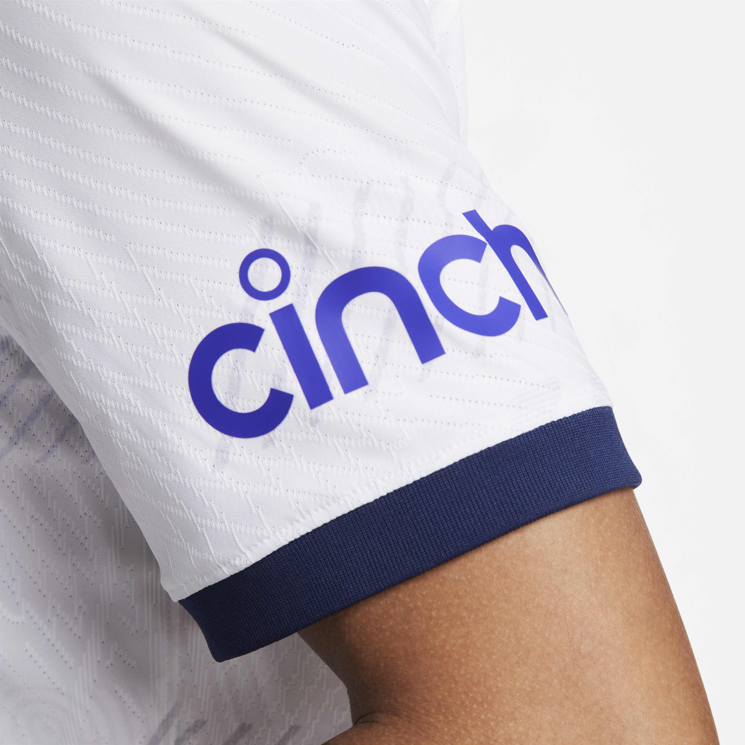 توتنهام هوتسبير 2023/24 ماتش الأساسي image number 5