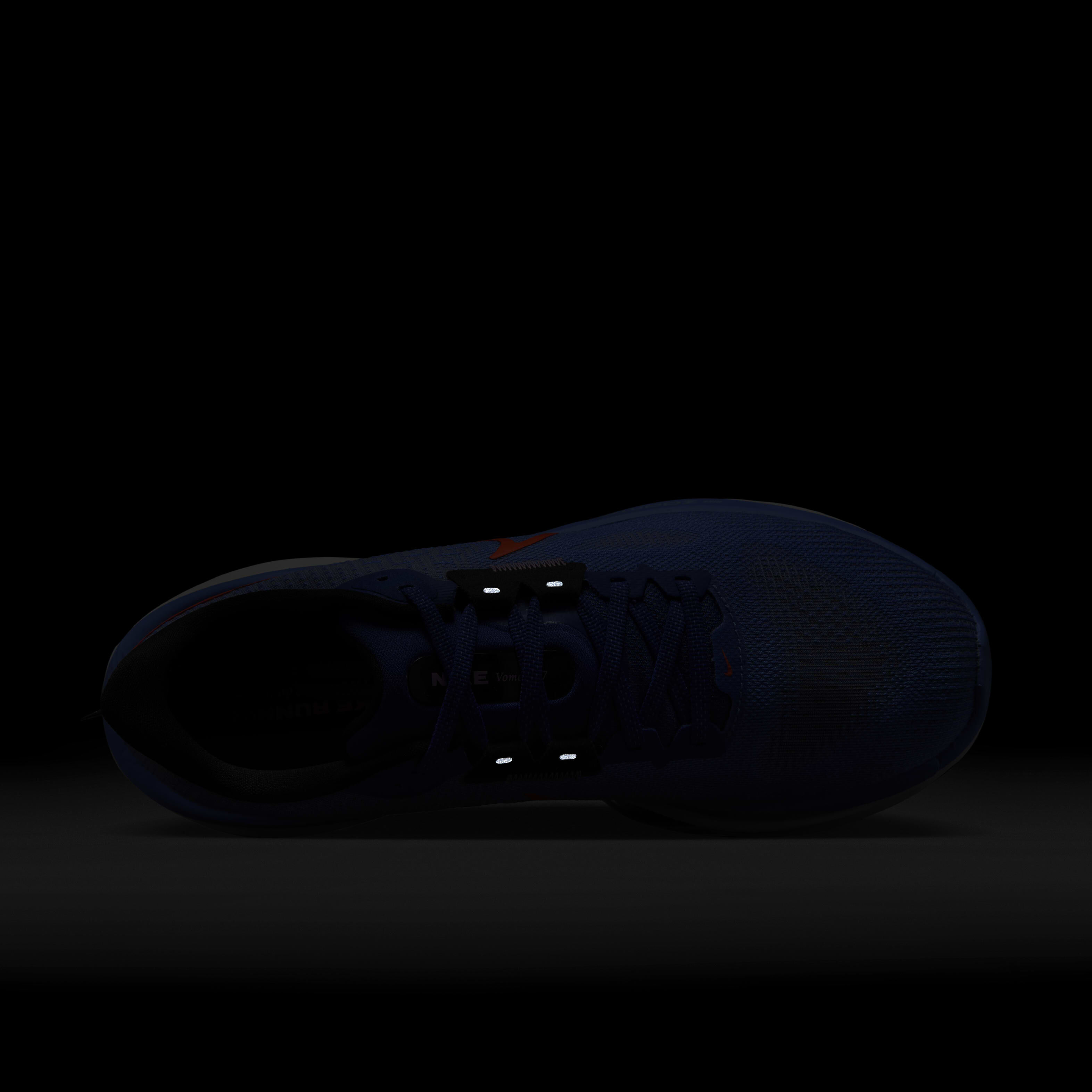 Nike Vomero 17 image number 8