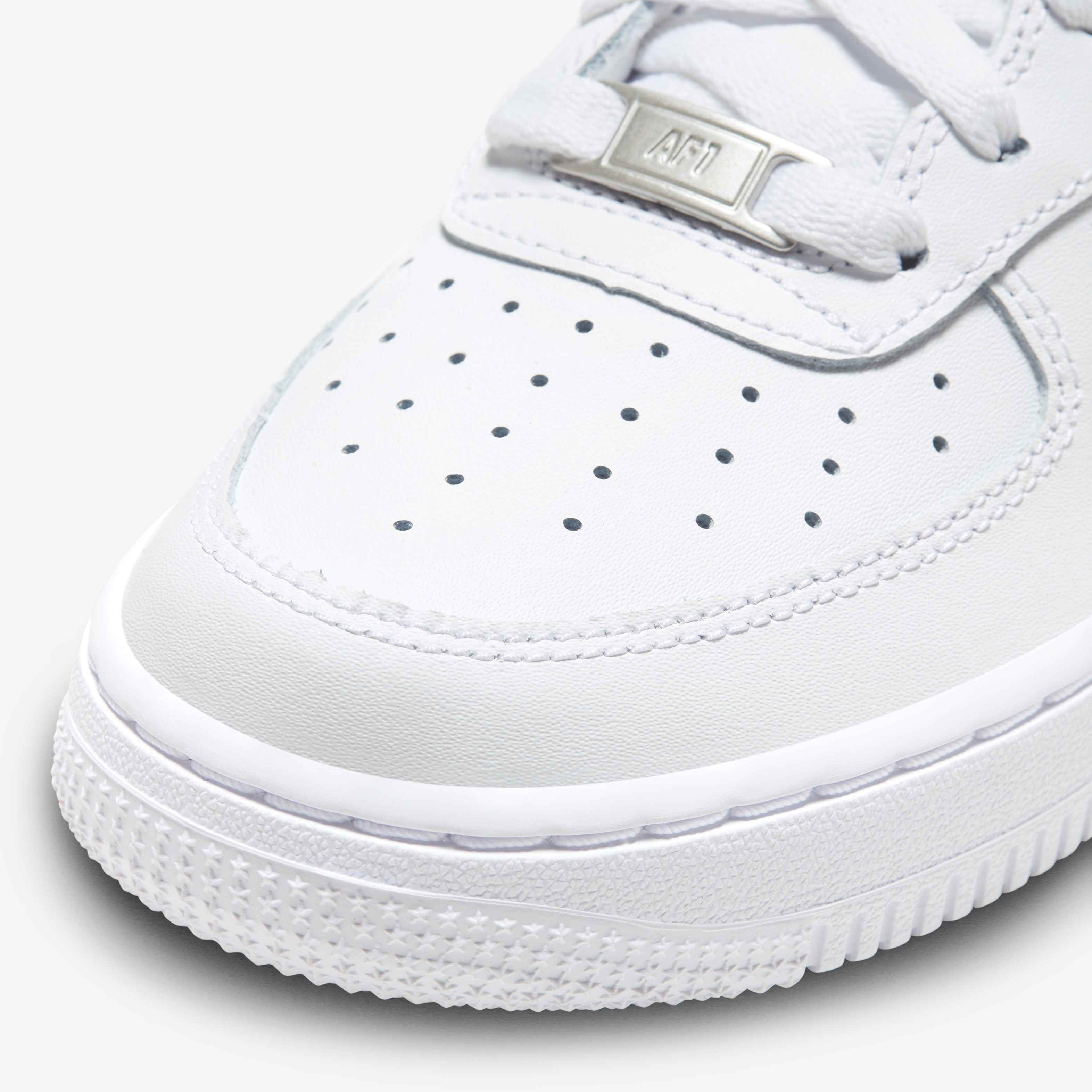 Nike Air Force 1 LE image number 6