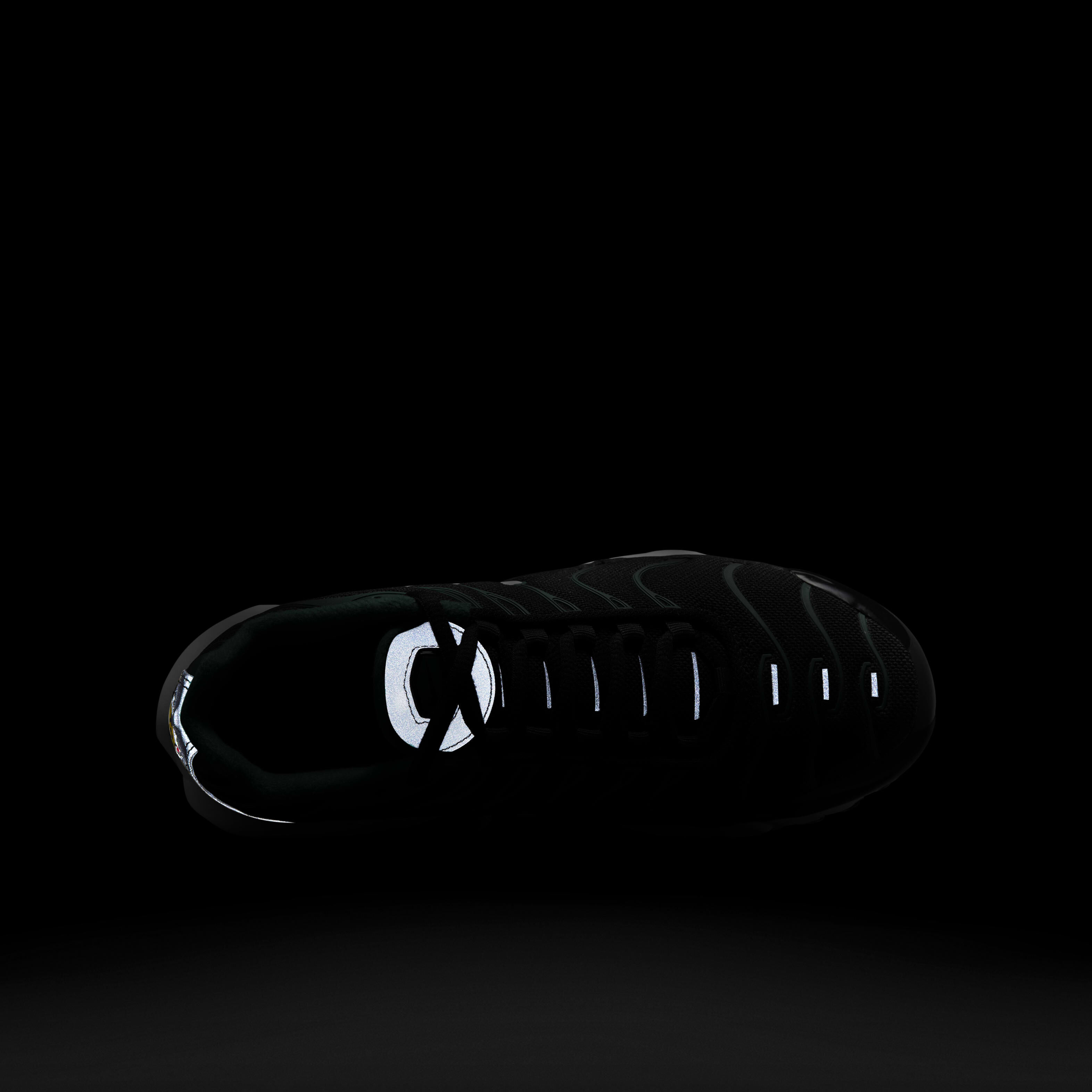 اير ماكس بلس image number 8