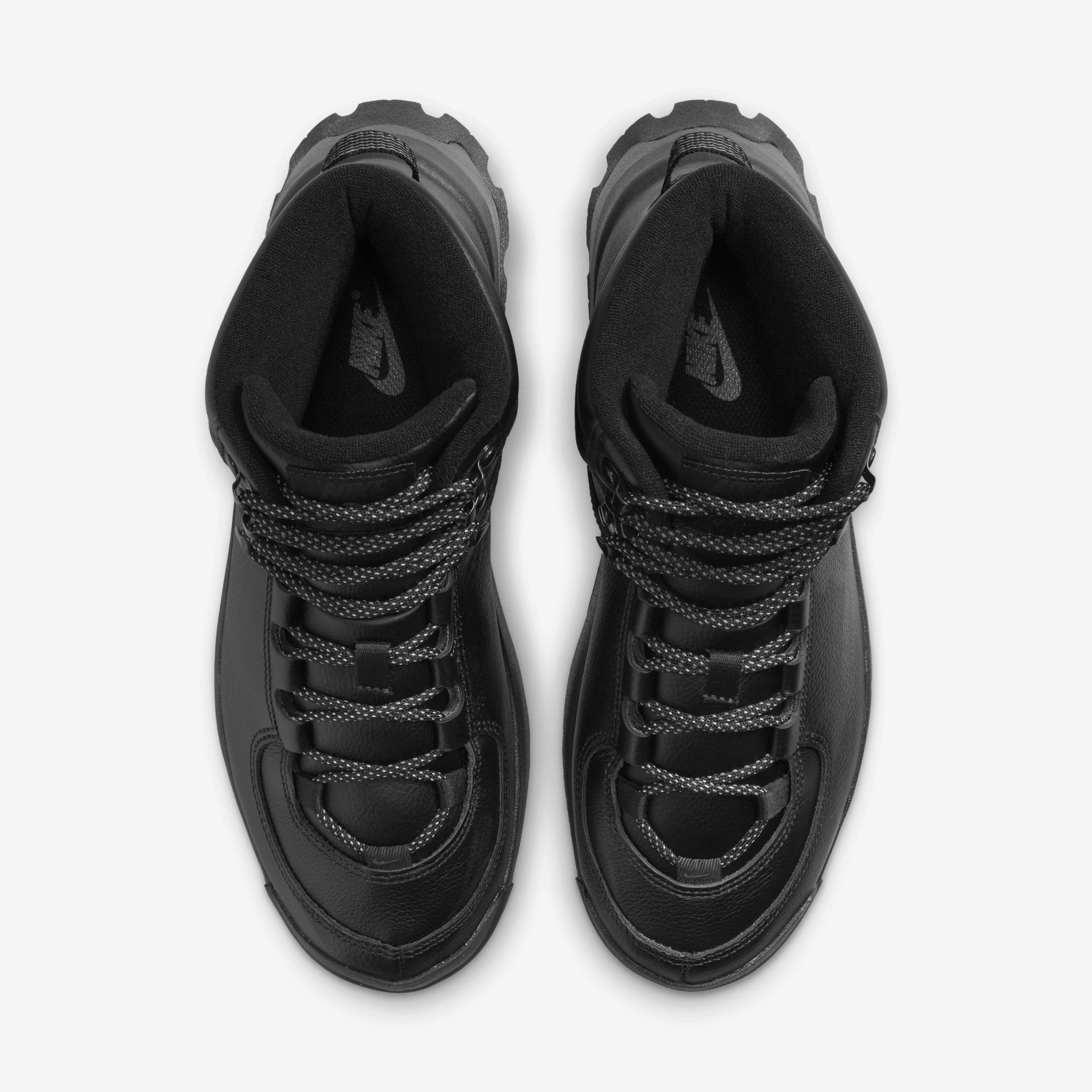 Nike water resistant boots store