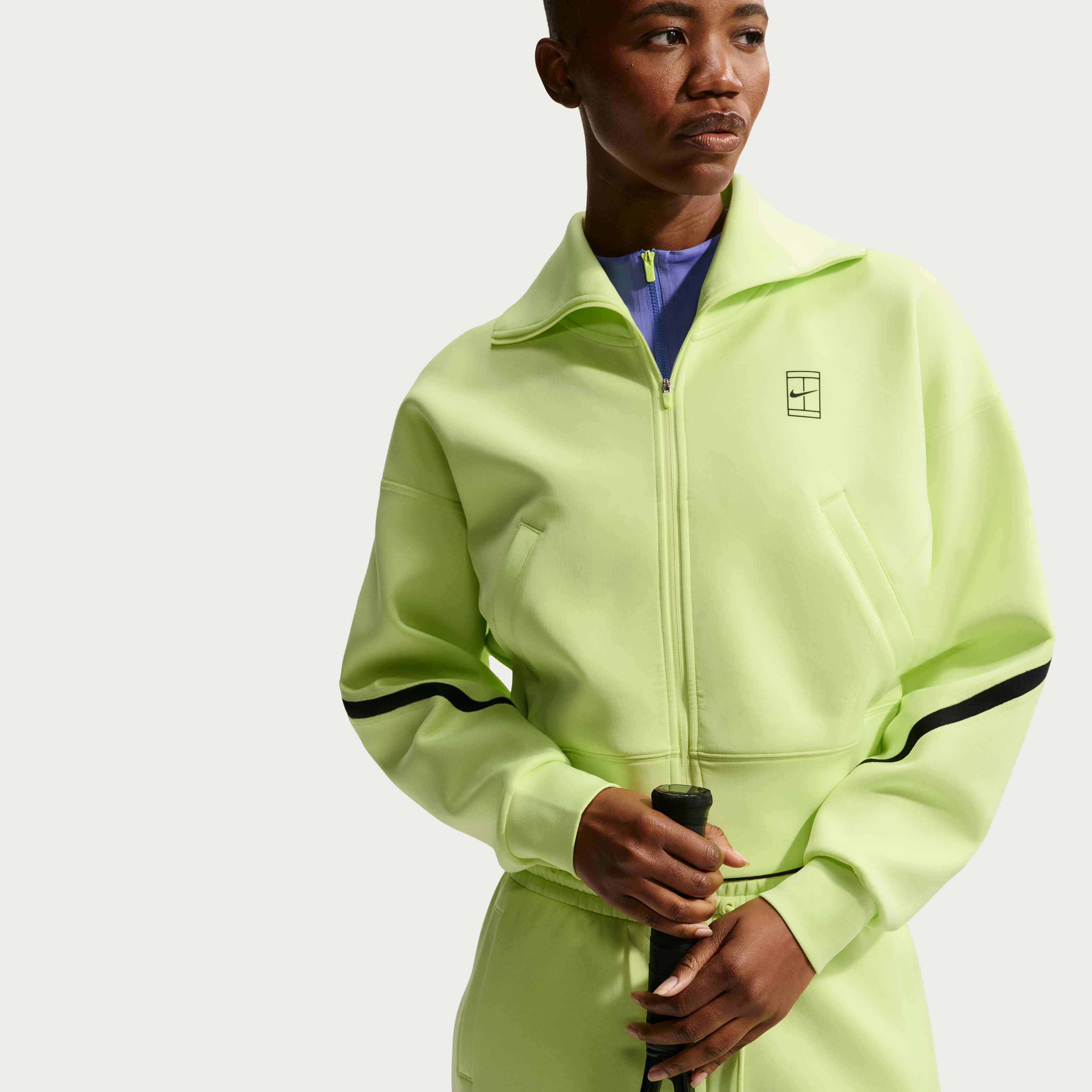 Nike Advantage image number 2