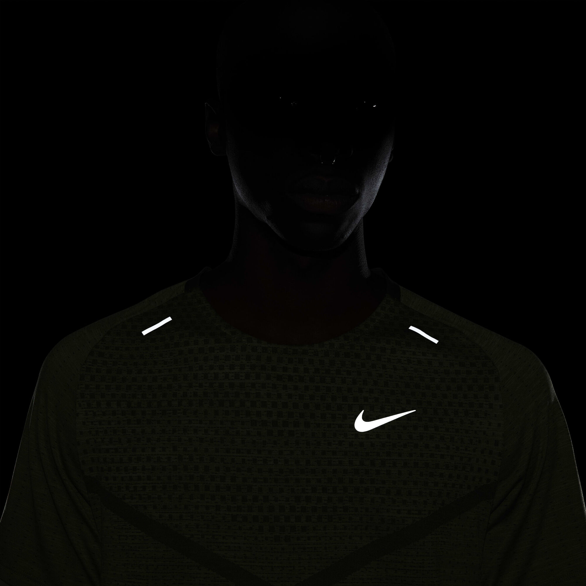 Zoom image