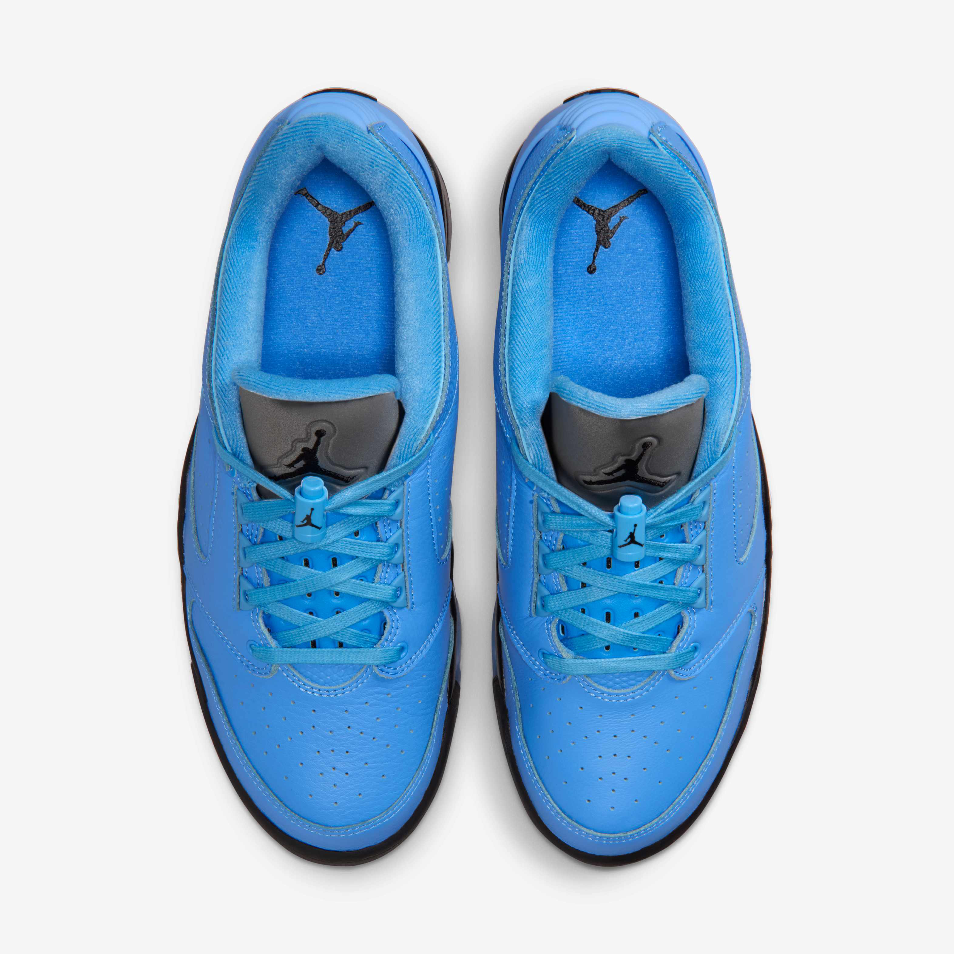 جوردان سيكستي بلس لو image number 3