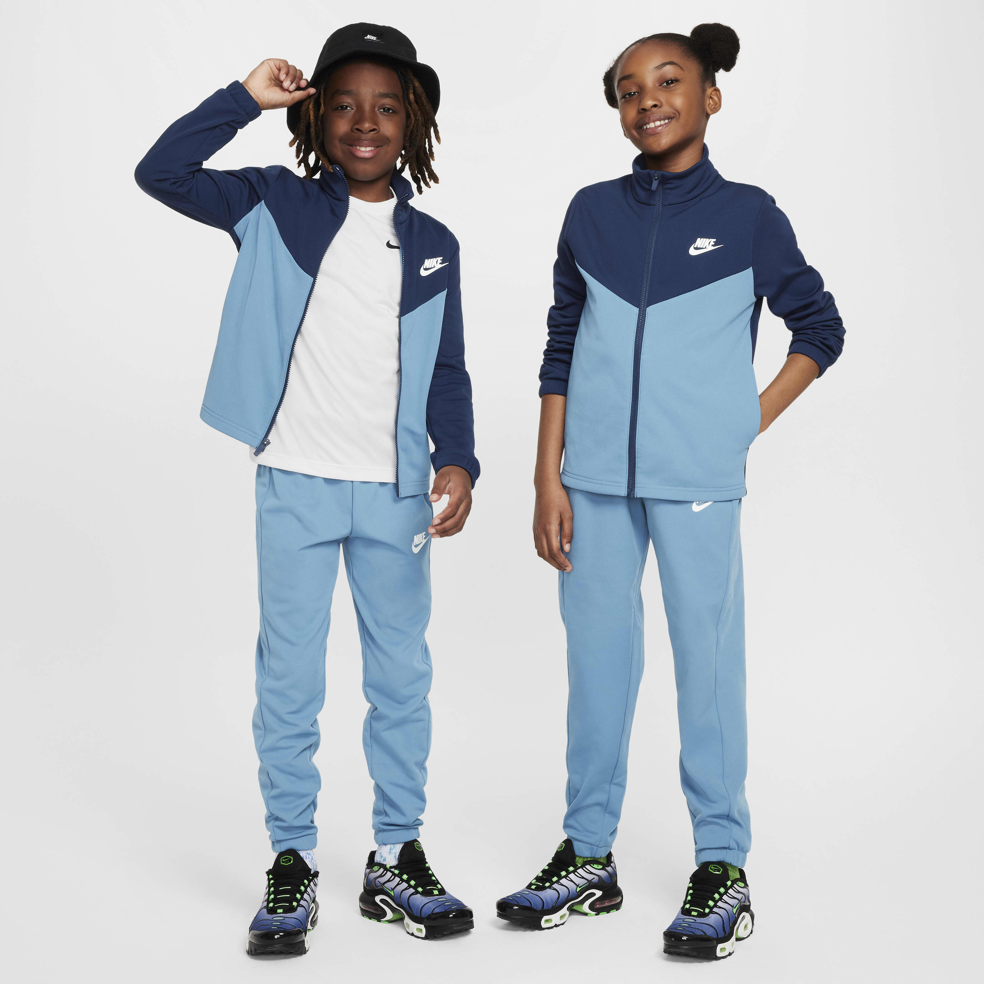 Nike classic tracksuit new arrivals