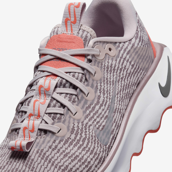 Nike Motiva image number 6 Nike Motiva image number 6