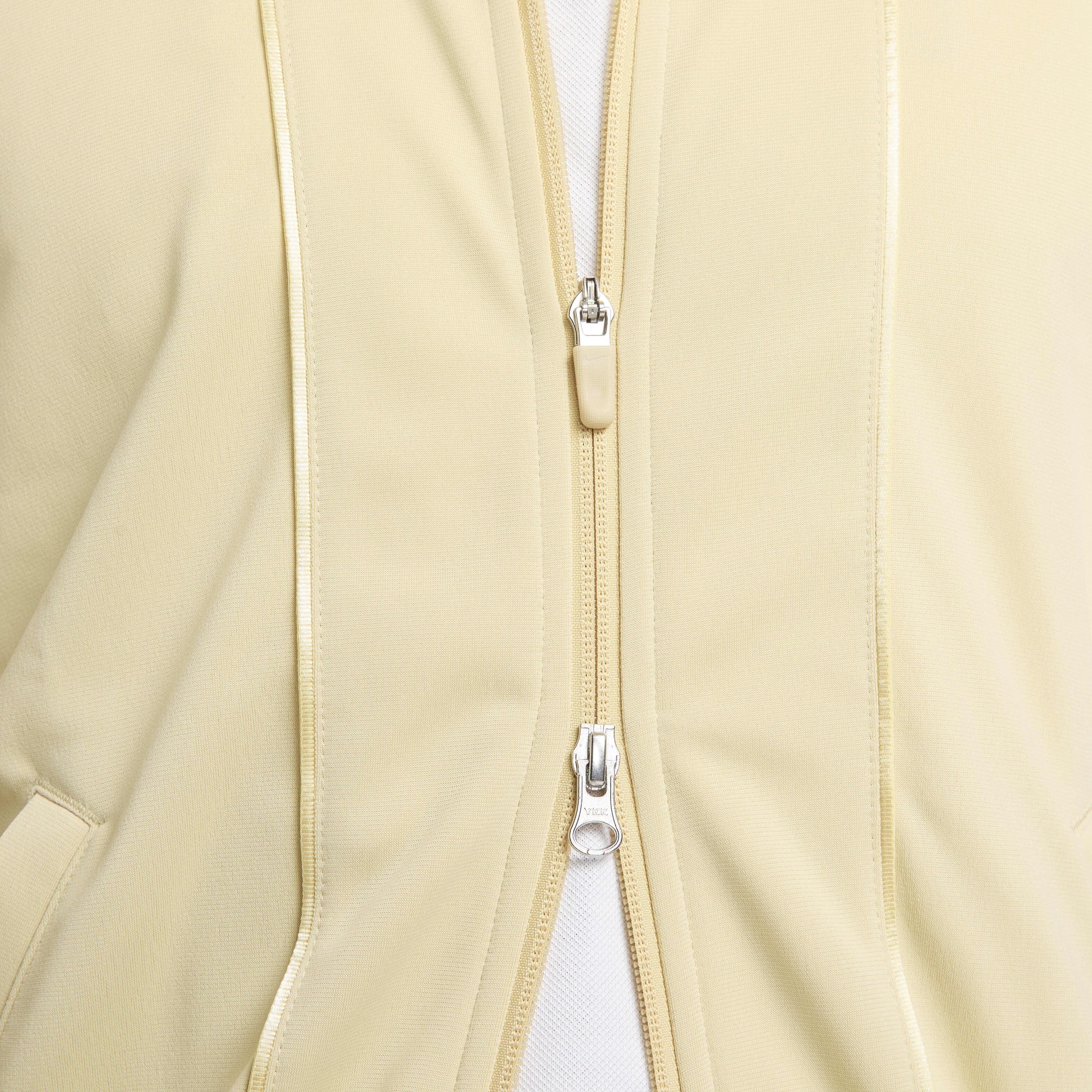 NikeCourt image number 4