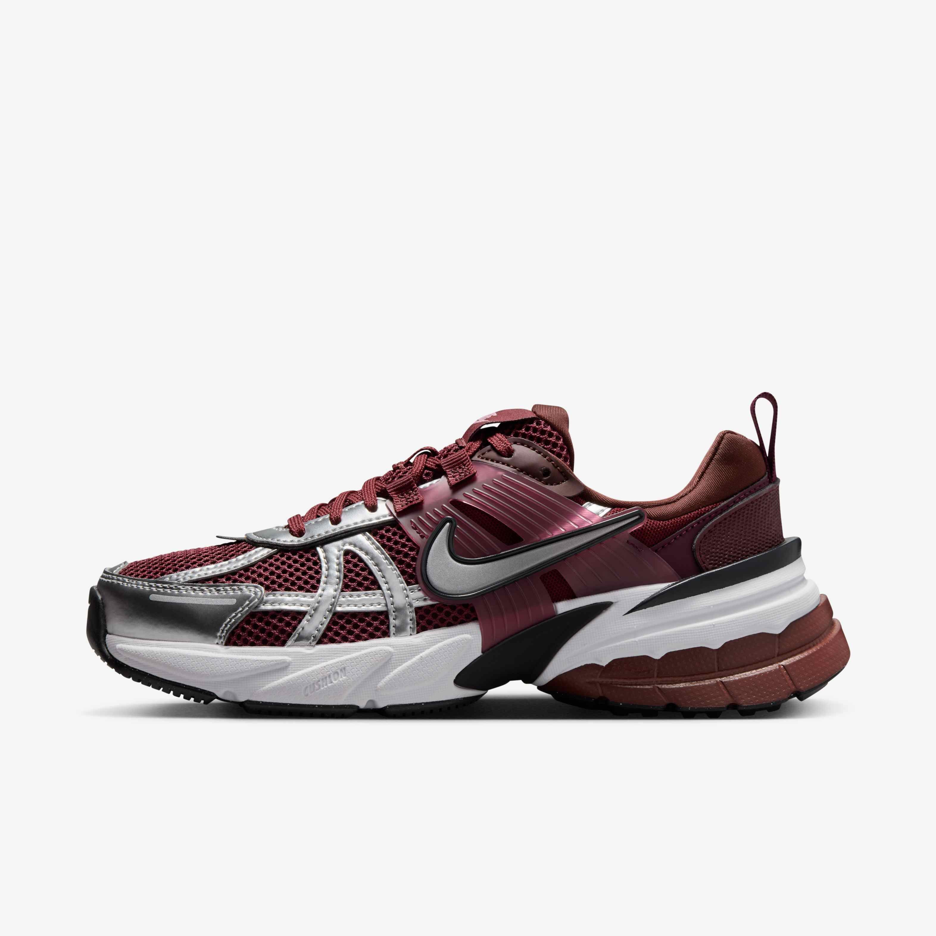 靴 Nike Women's V2K Run US6.5 Nike Women's V2K Run Casual Shoes | SportChek