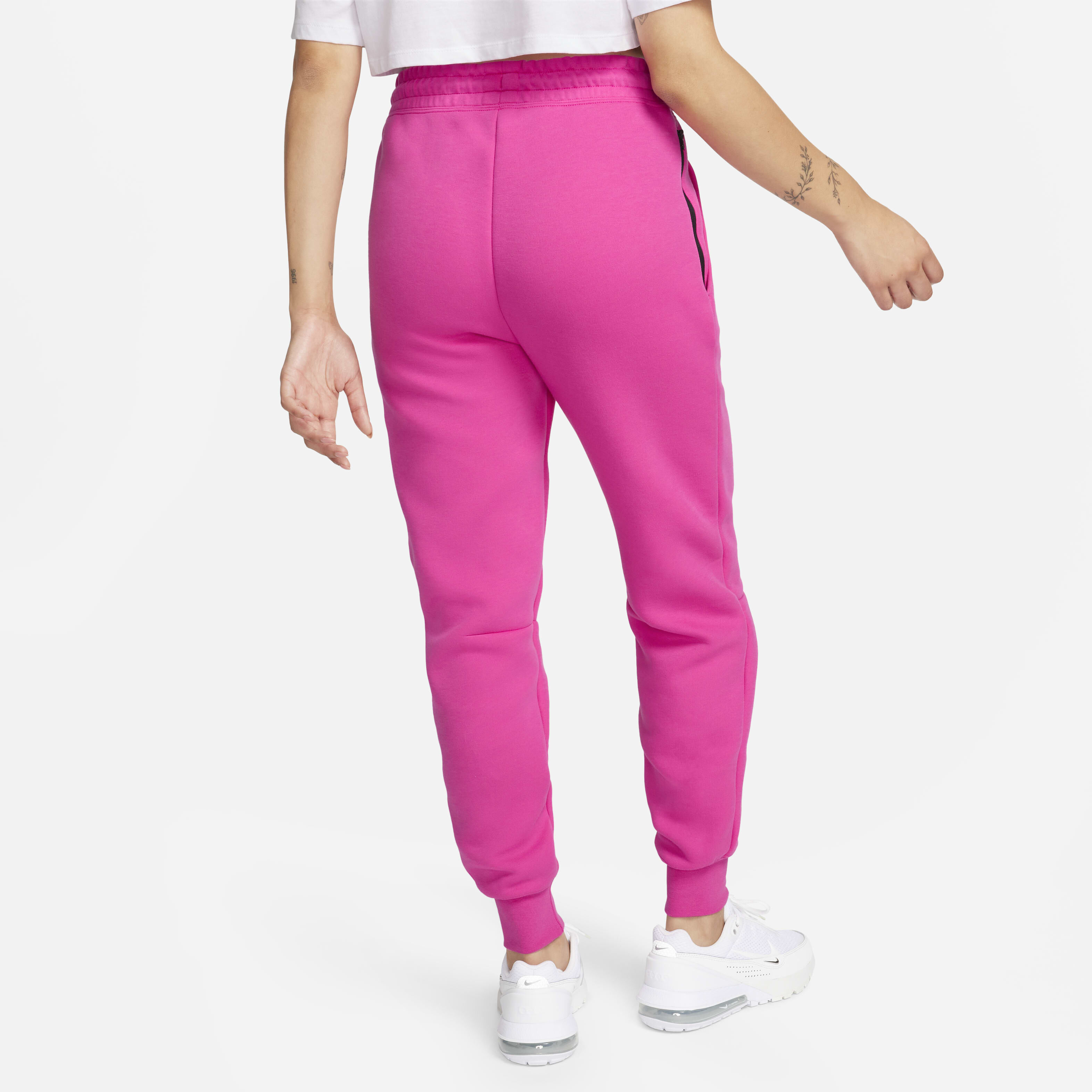 Nike Sportswear Tech Fleece image number 1