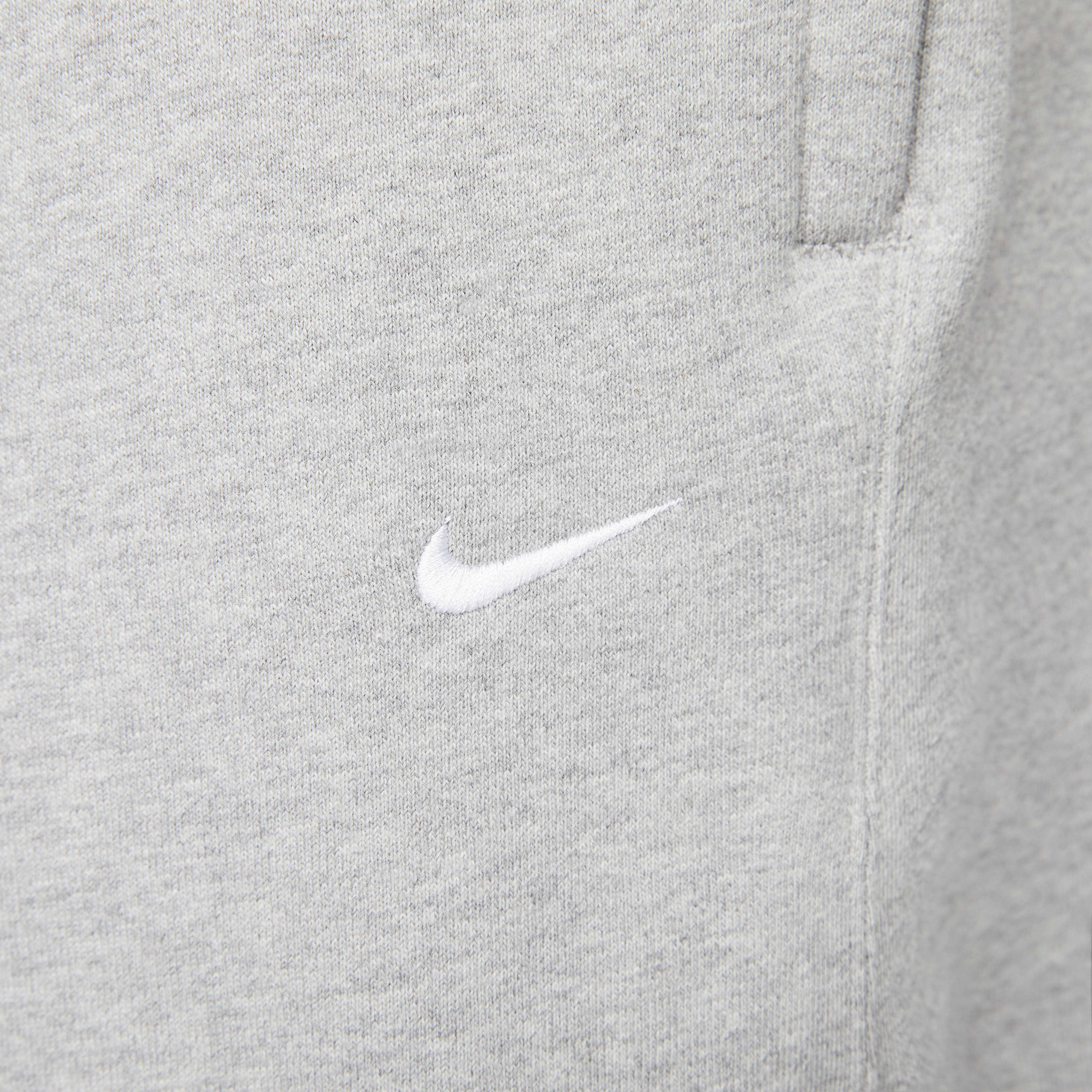 Nike Solo Swoosh image number 3