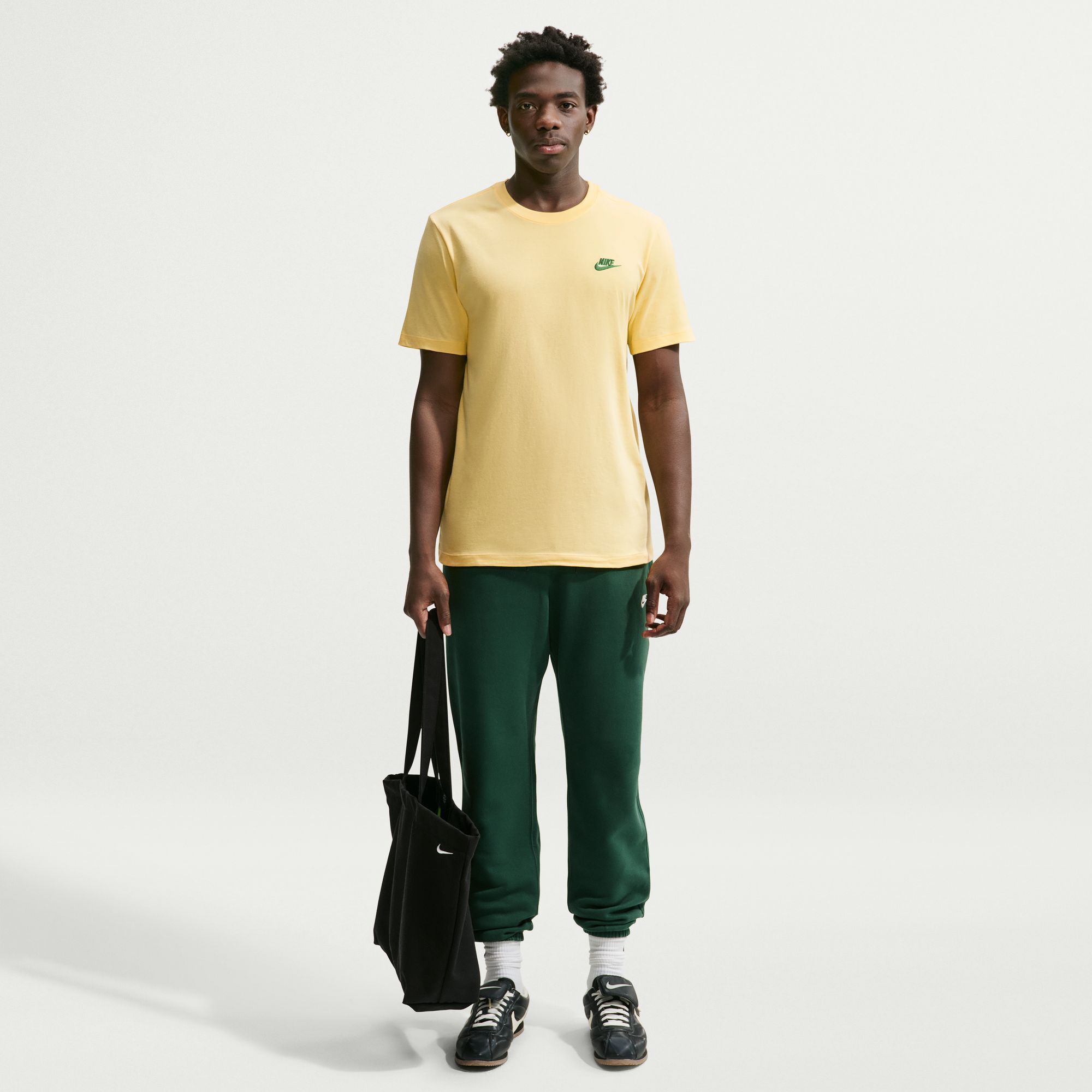 Nike Sportswear Club image number 0