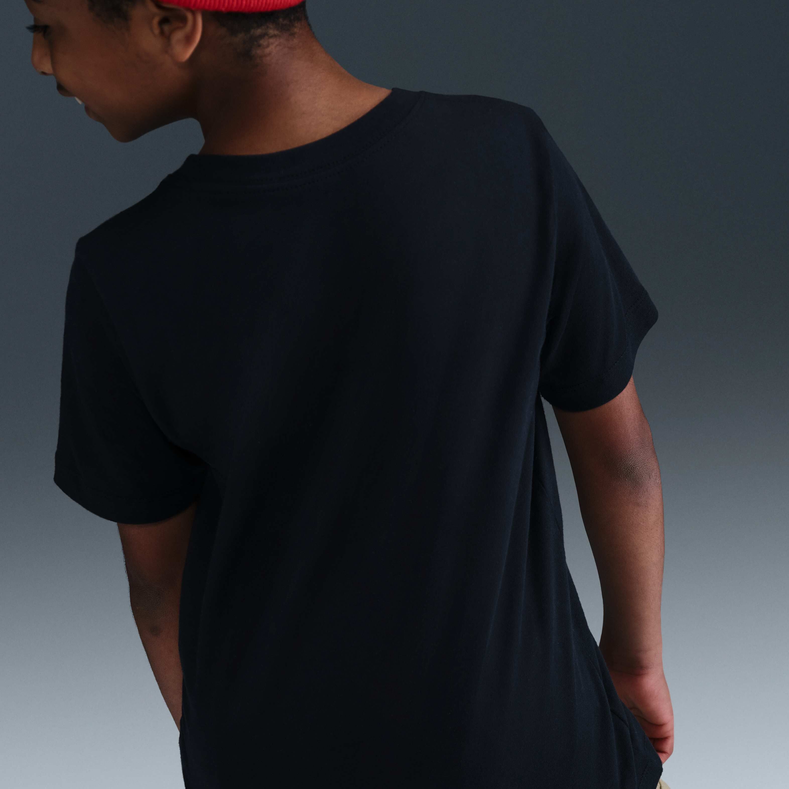 نايكي سبورتسوير image number 1