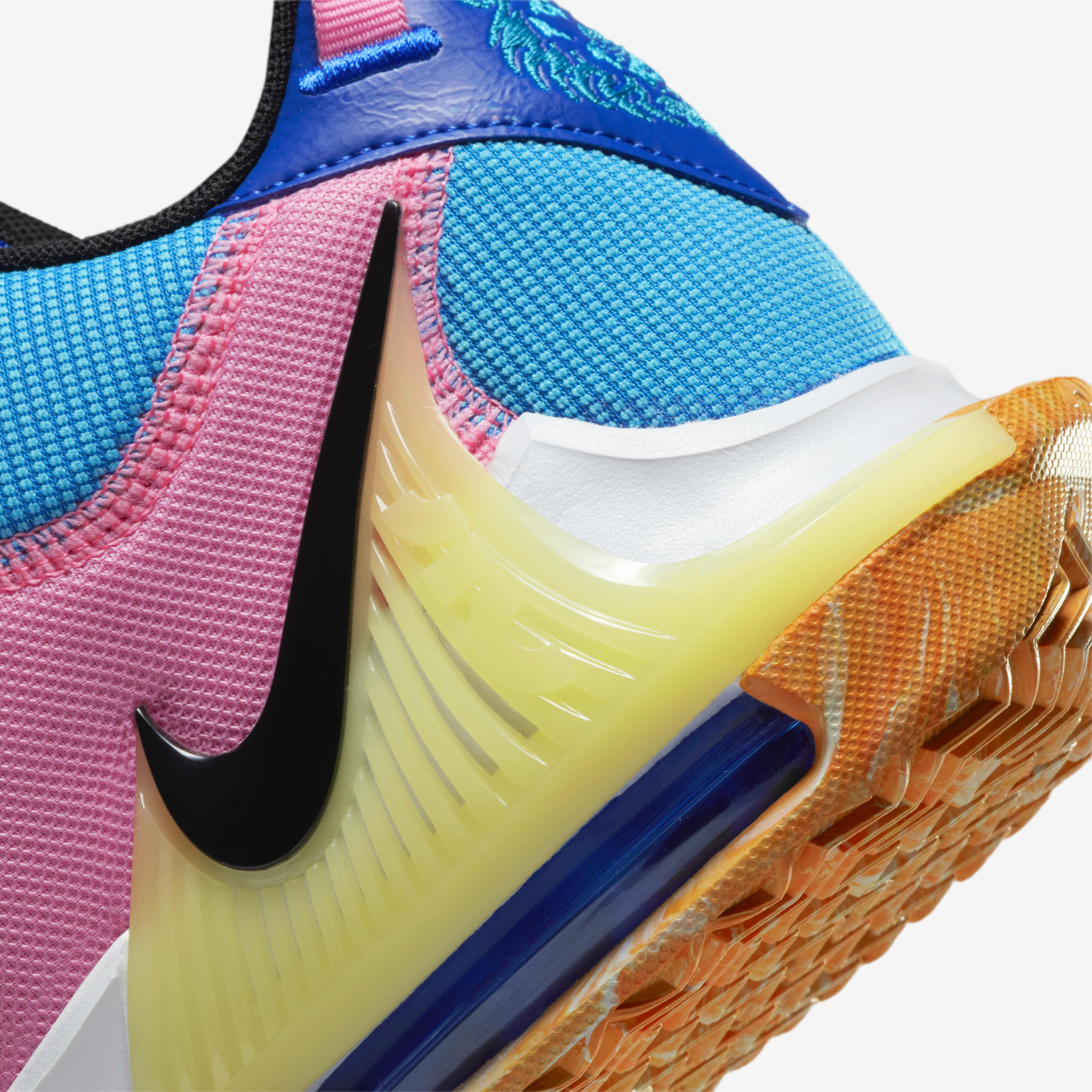 LeBron Witness 7 image number 7