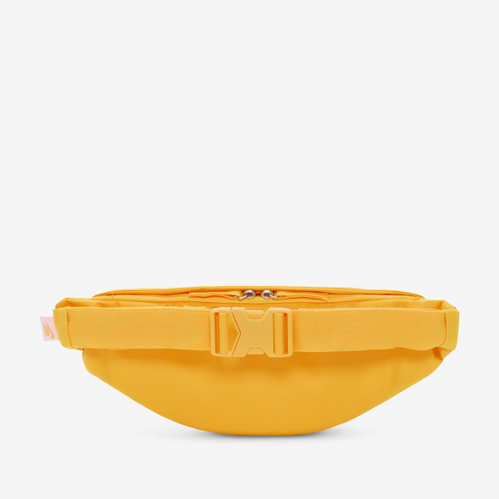 نايكي هيرتج image number 3 نايكي هيرتج image number 3