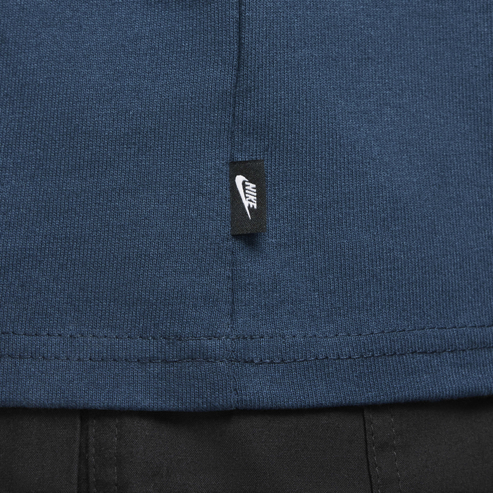 Nike Sportswear Premium Essentials image number 4 Nike Sportswear Premium Essentials image number 4