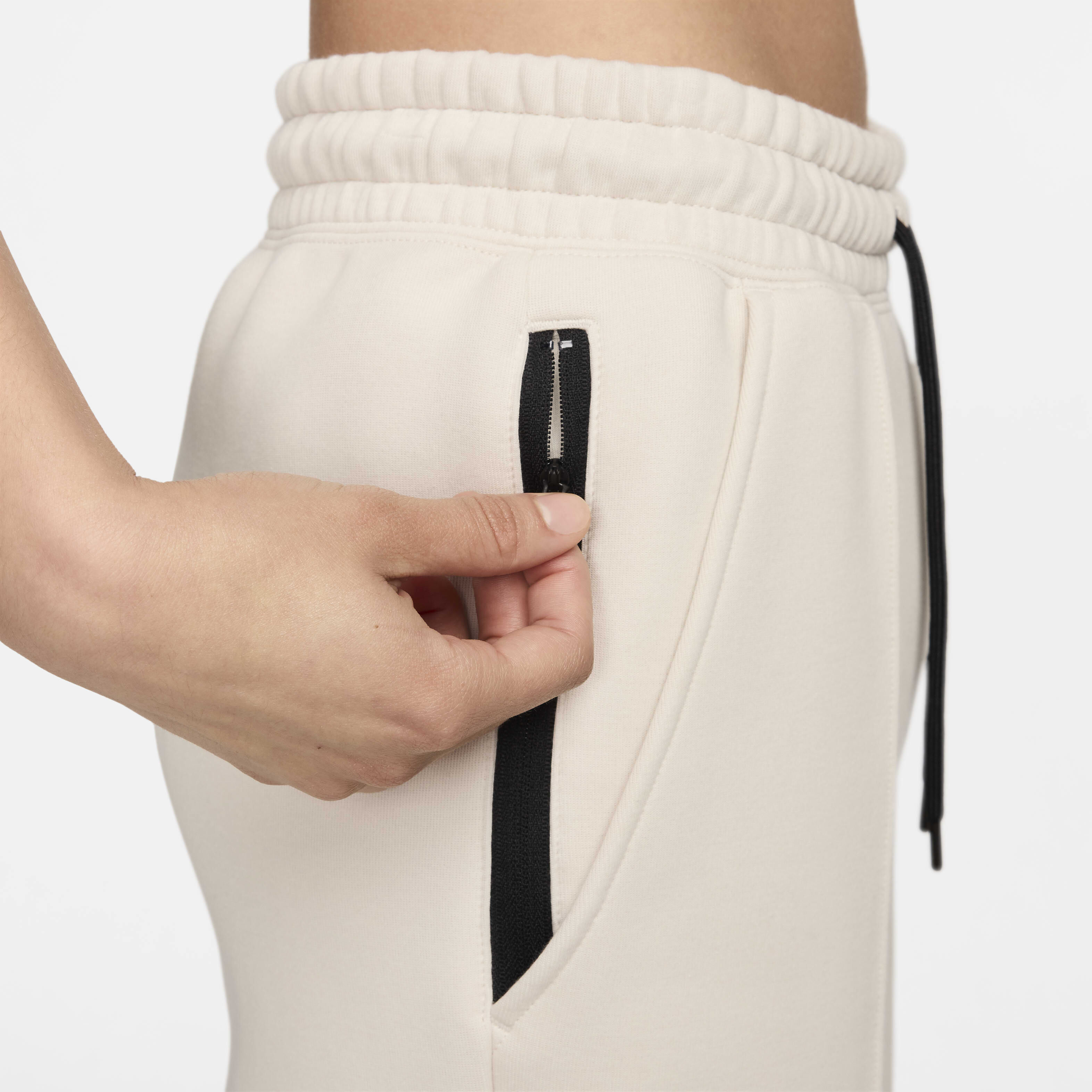 نايكي سبورتسوير تك فليس image number 6