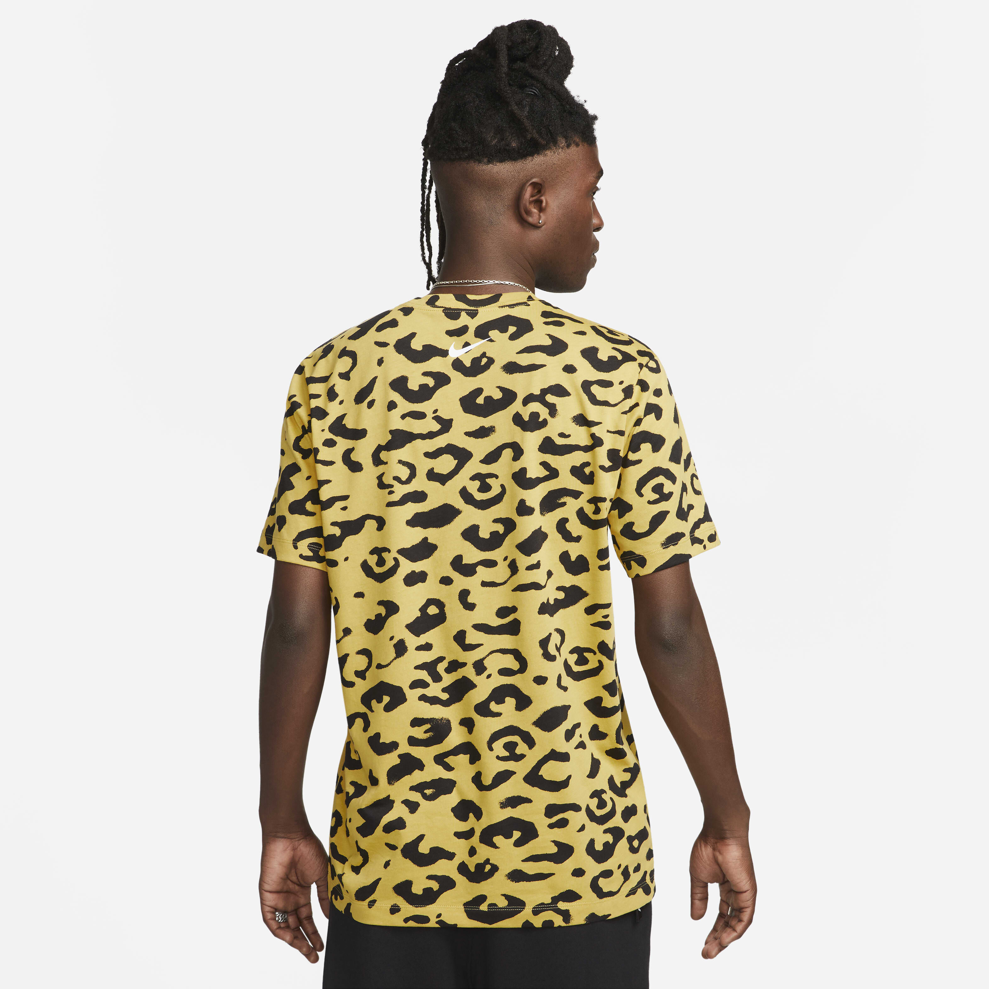 نايكي سبورتسوير image number 1