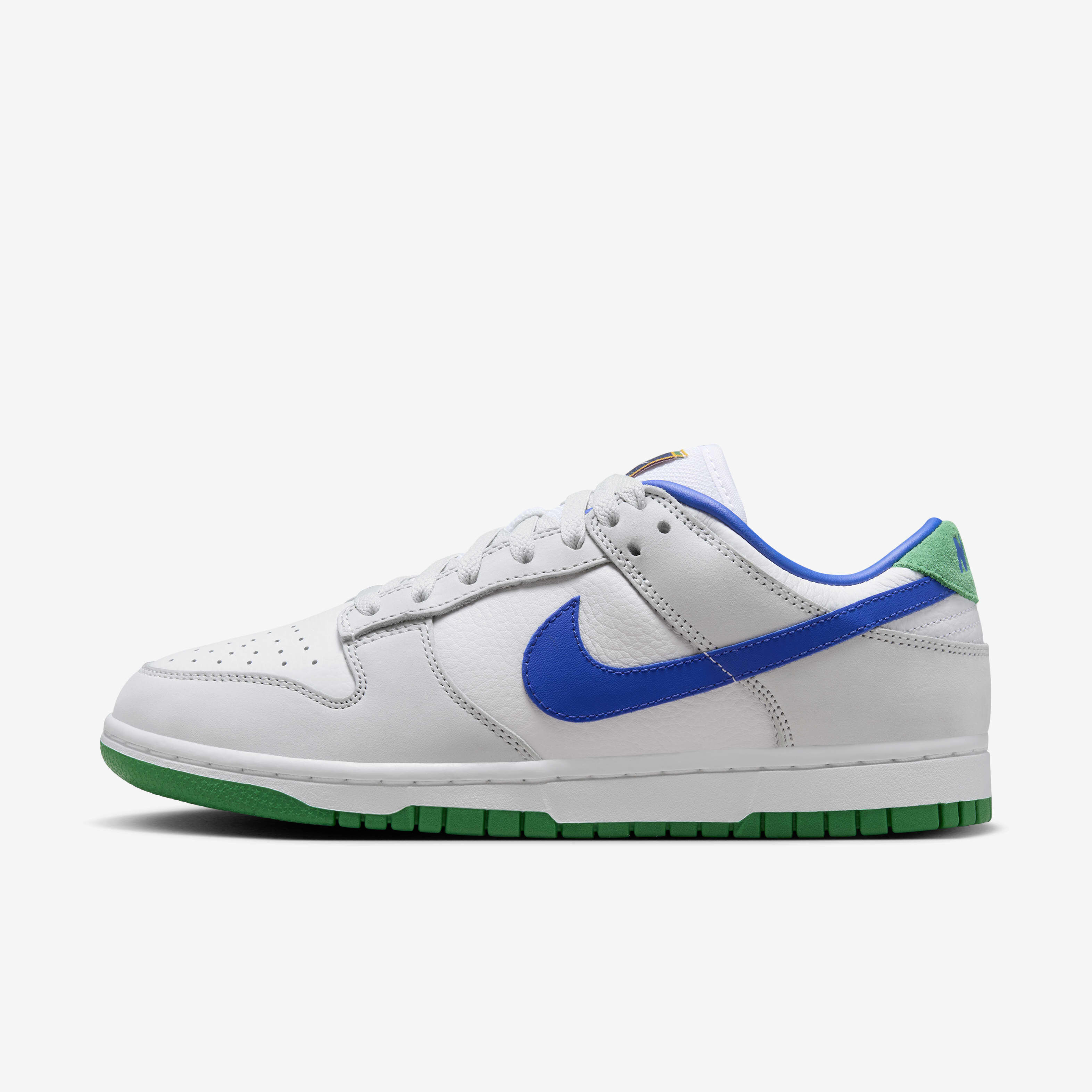 Nike ee shoes discount