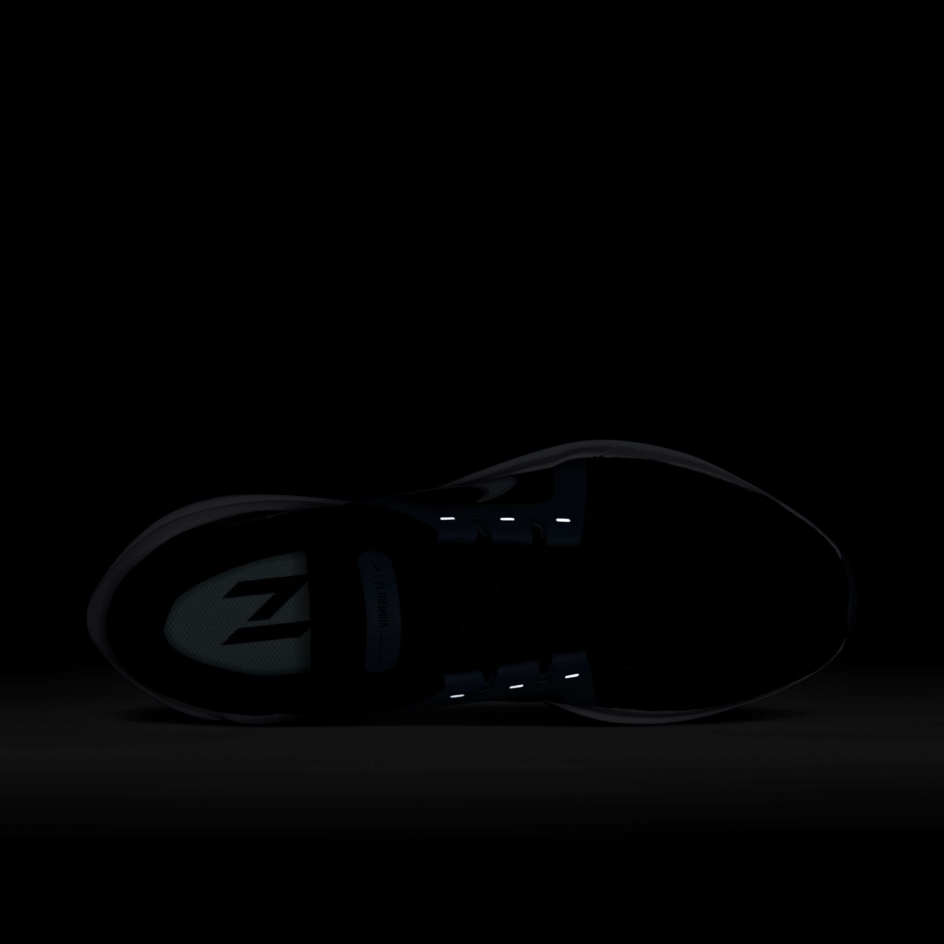 Nike Vomero 16 image number 8