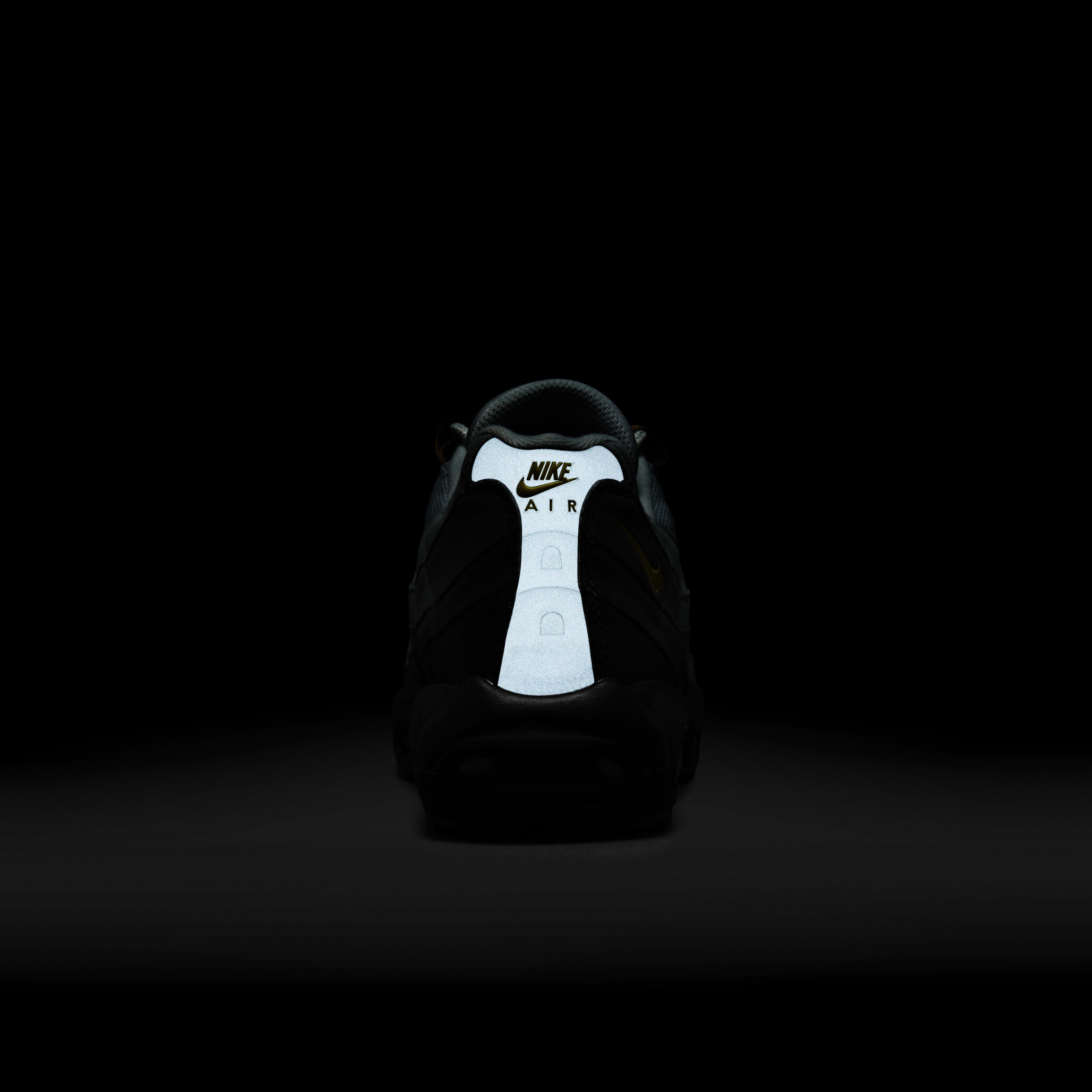 Nike Air Max 95 image number 10