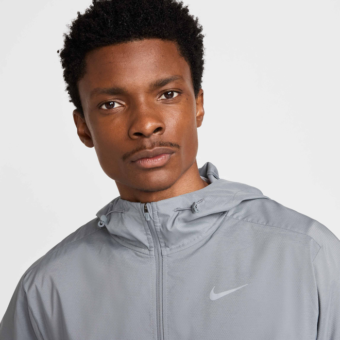 Nike Impossibly Light Windrunner image number 2 Nike Impossibly Light Windrunner image number 2