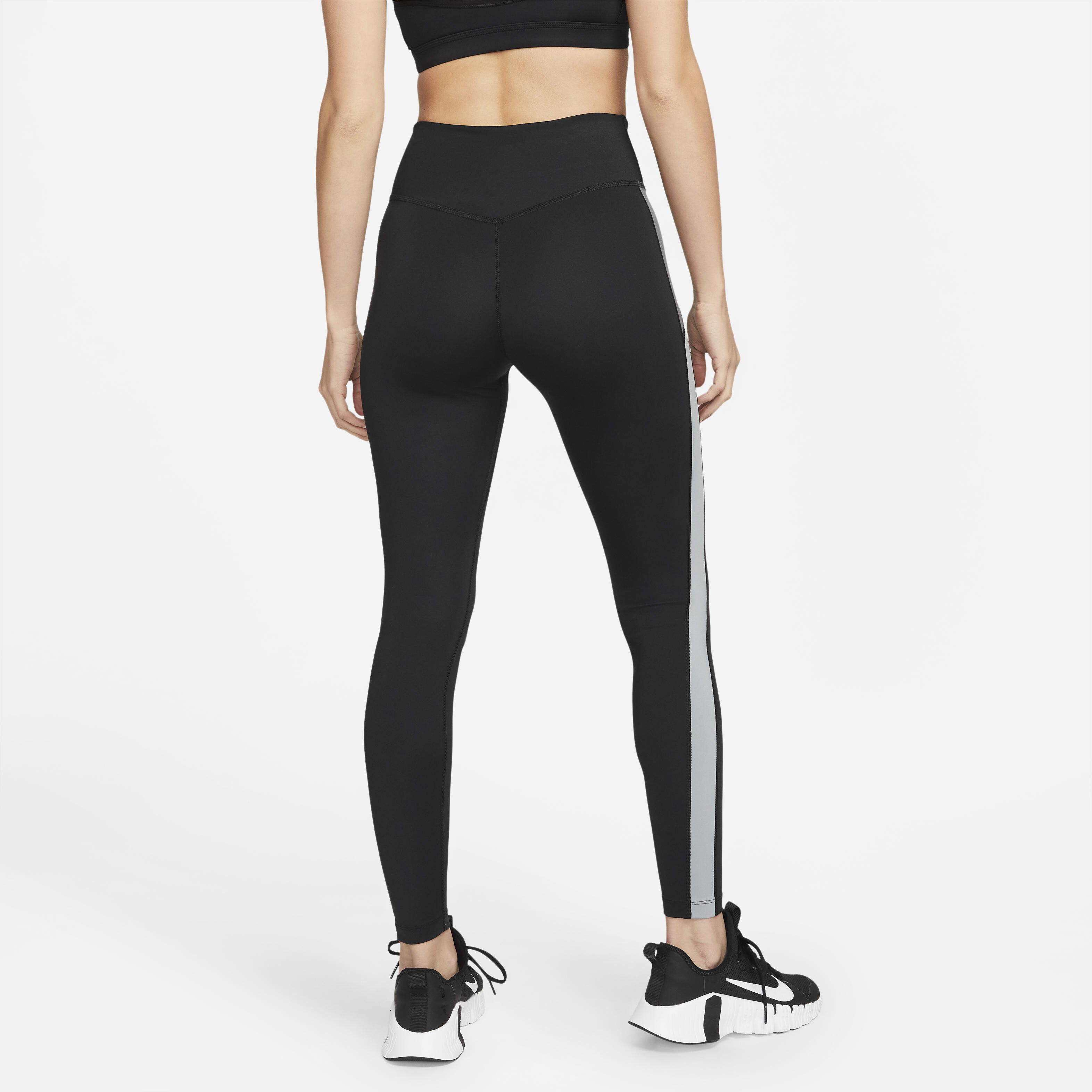 Nike One image number 1