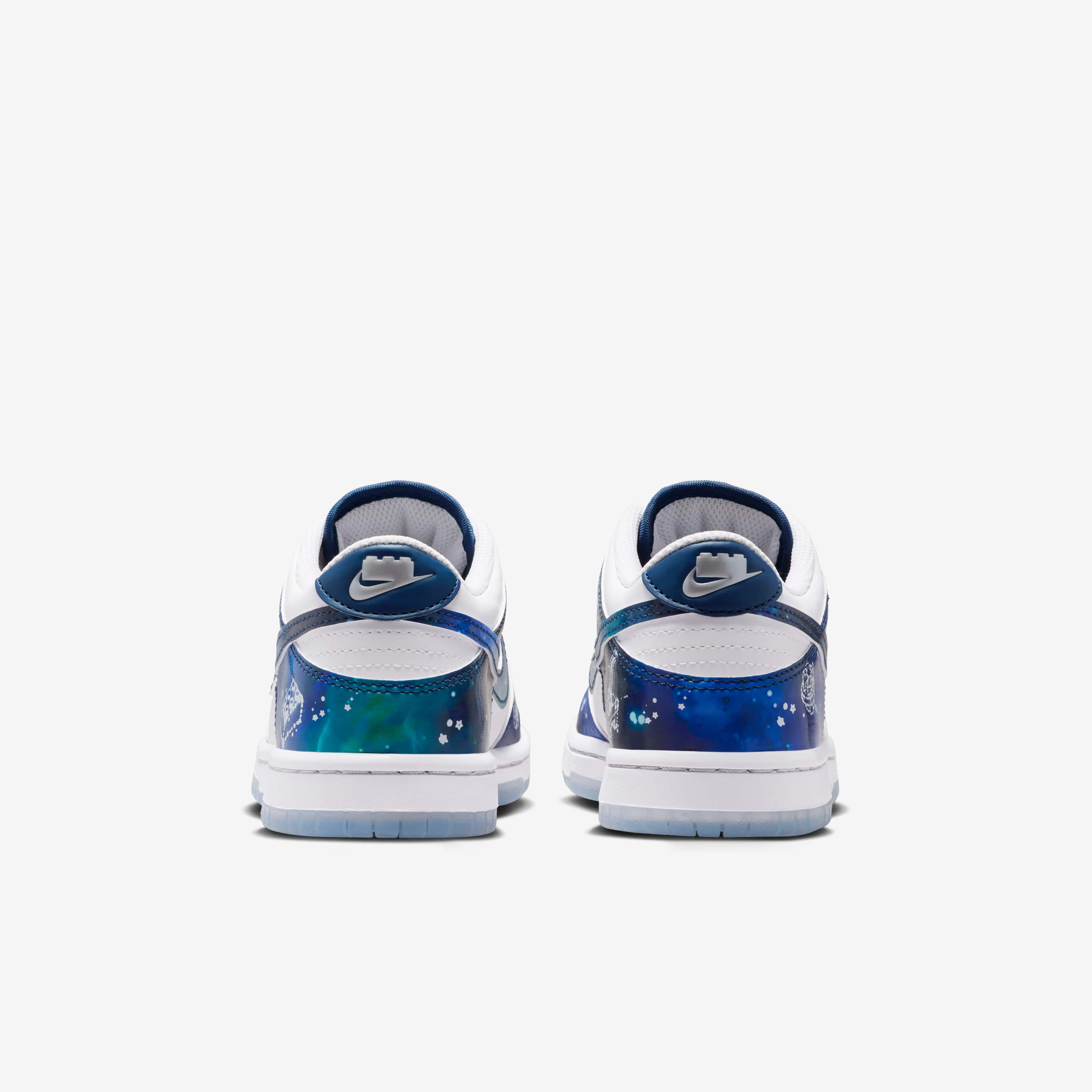 Nike Dunk Low x LEGO&reg; Collection image number 5