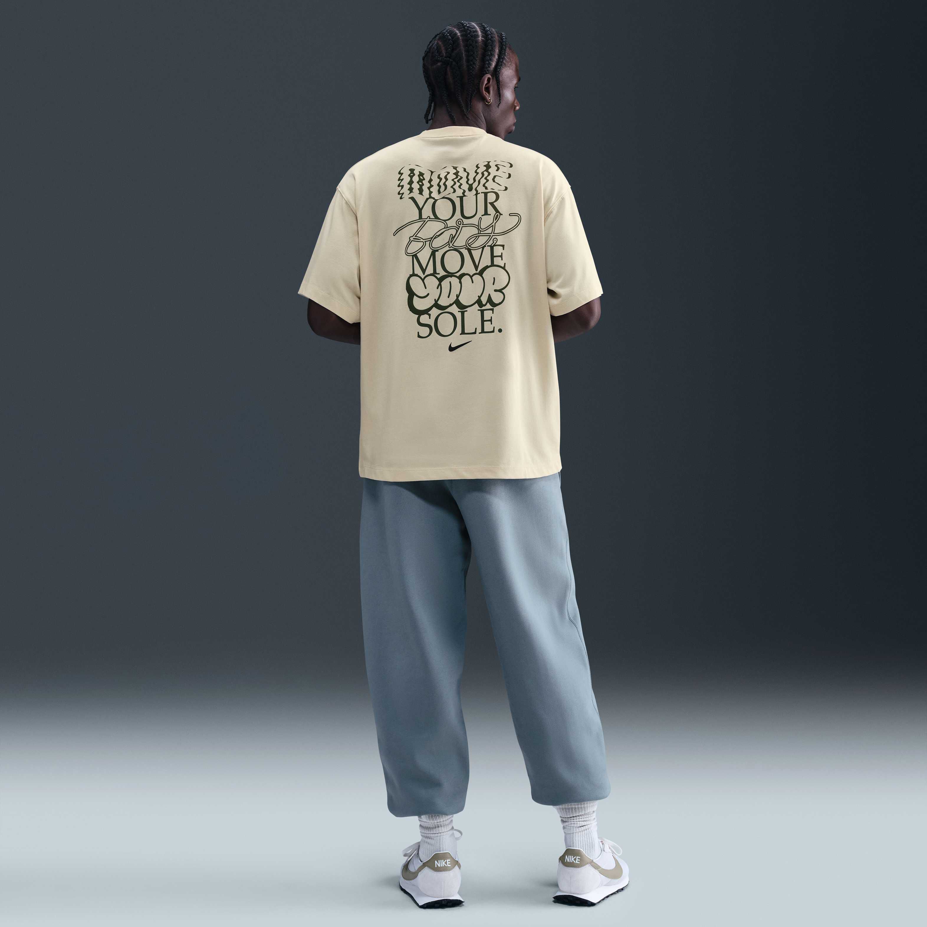 Nike Solo Swoosh image number 4